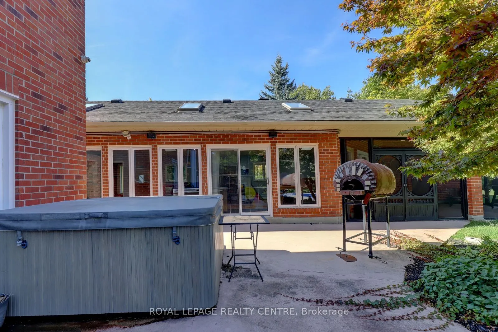 102 Kenpark Avenue