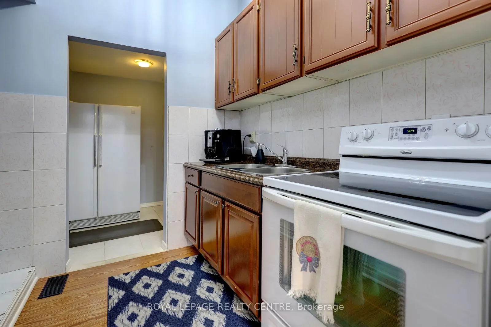 102 Kenpark Avenue