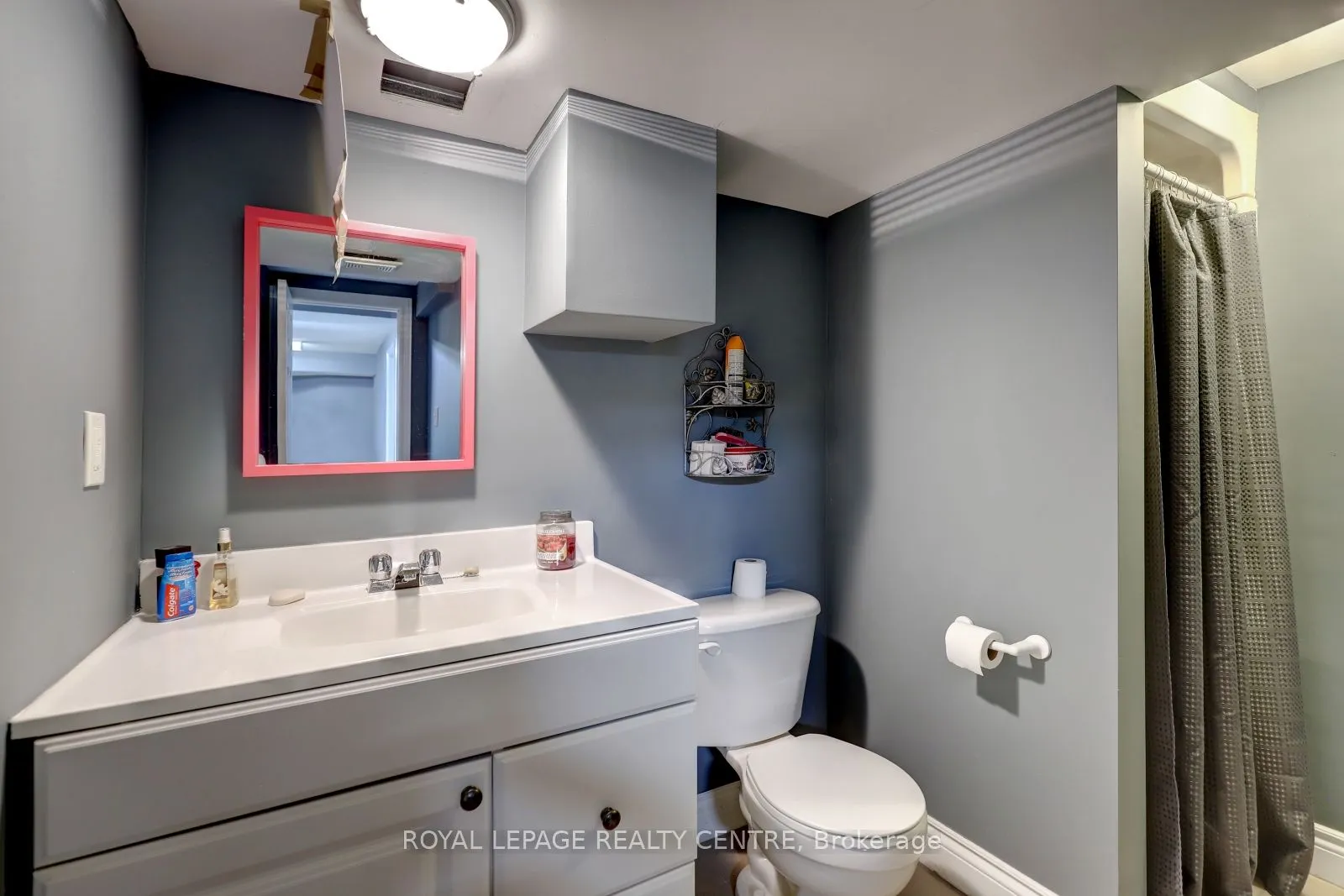 102 Kenpark Avenue