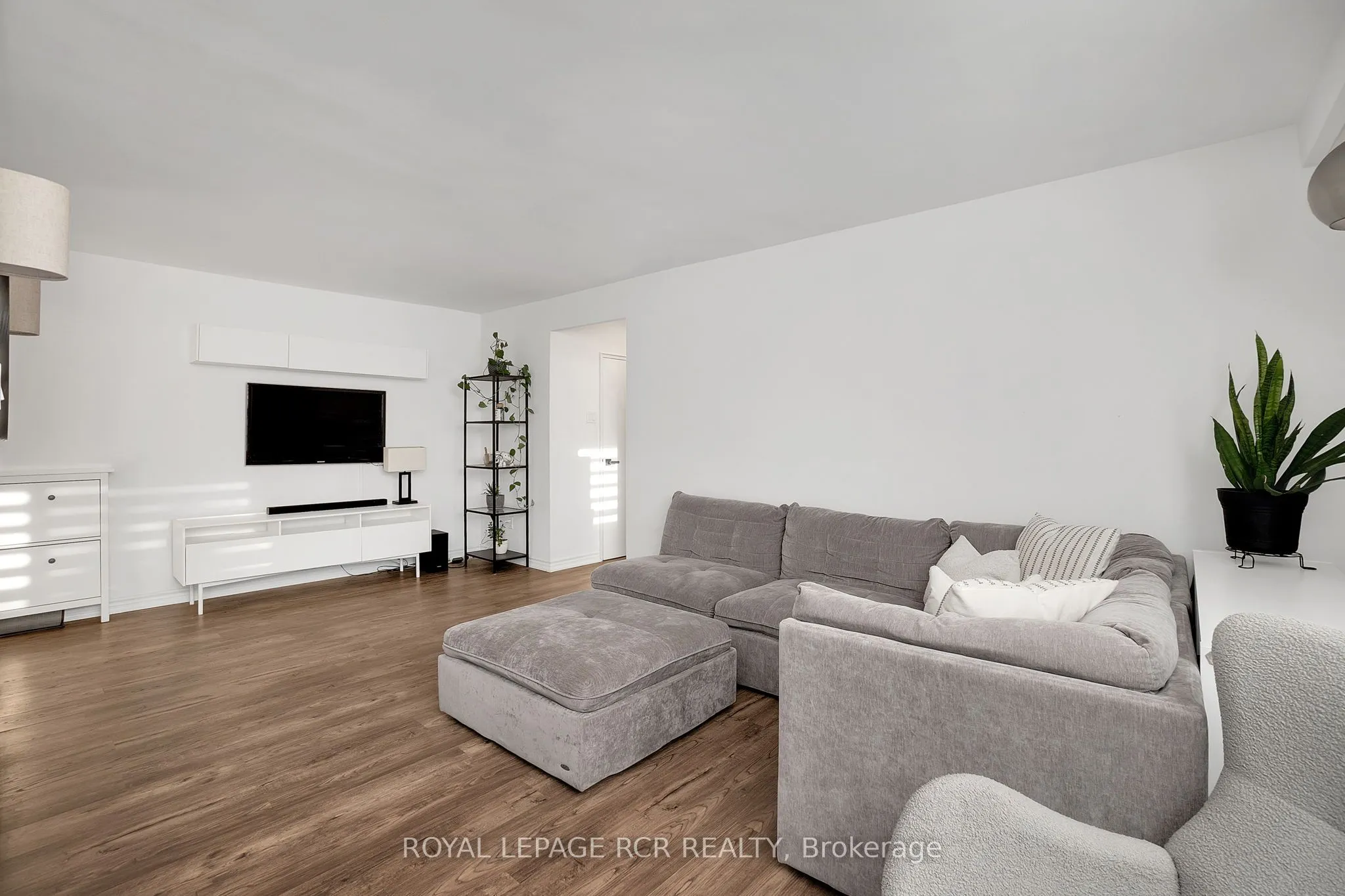 50 Gulliver Road, #205