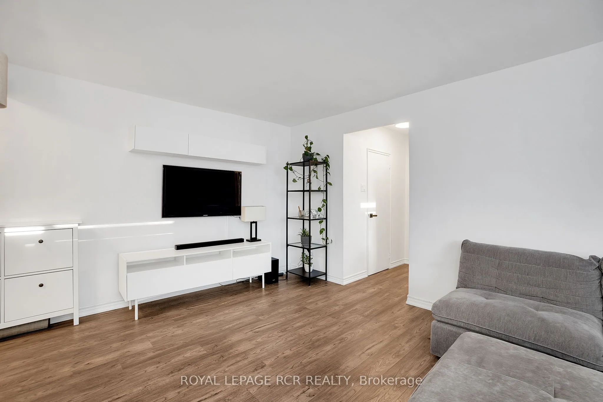 50 Gulliver Road, #205