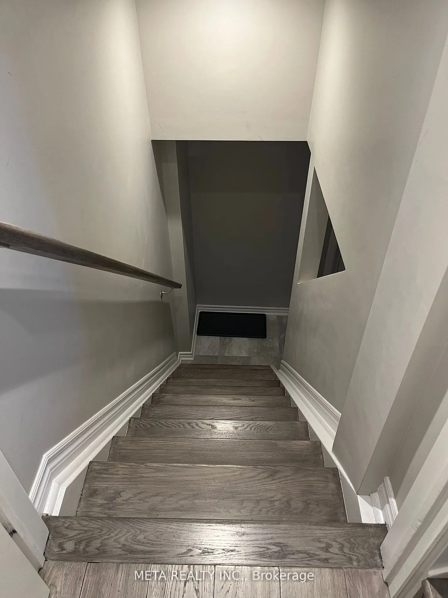 7568 Doverwood Drive