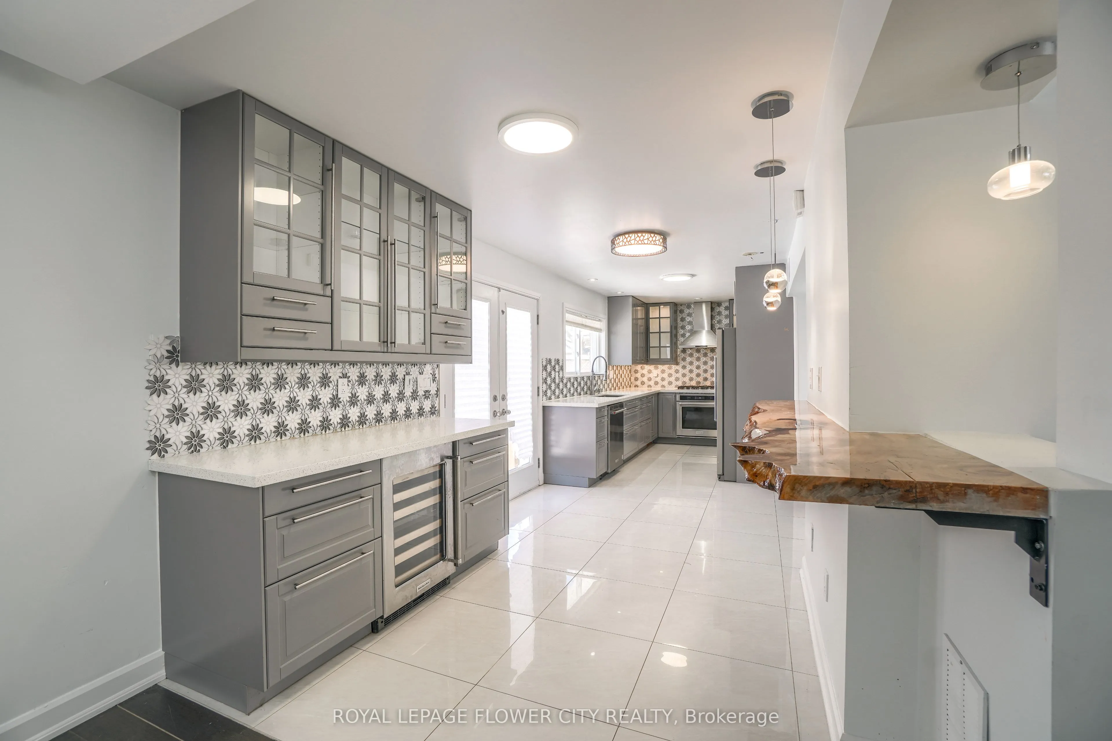 12 Gondola Crescent, #Main Floor