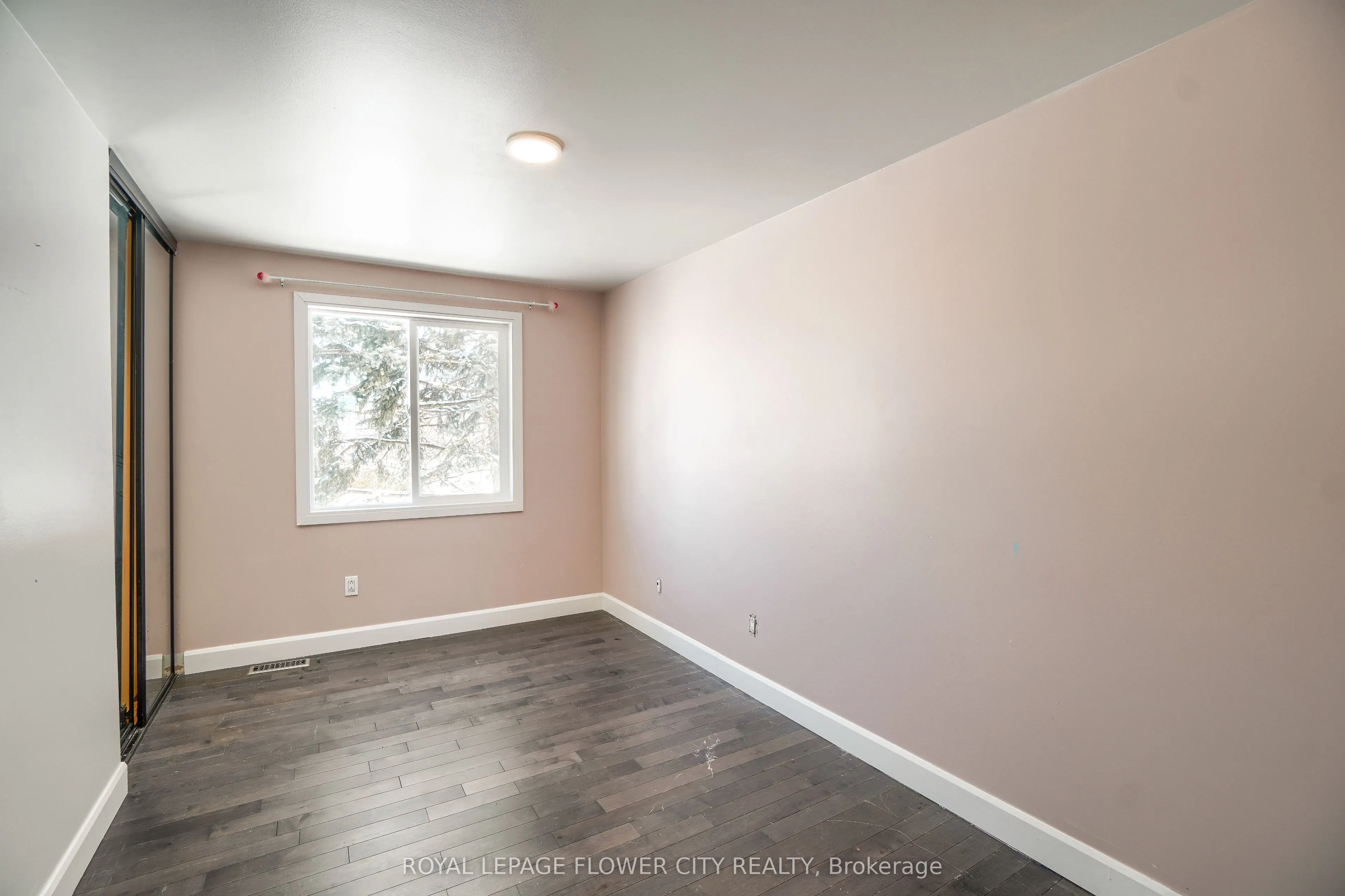 12 Gondola Crescent, #Main Floor
