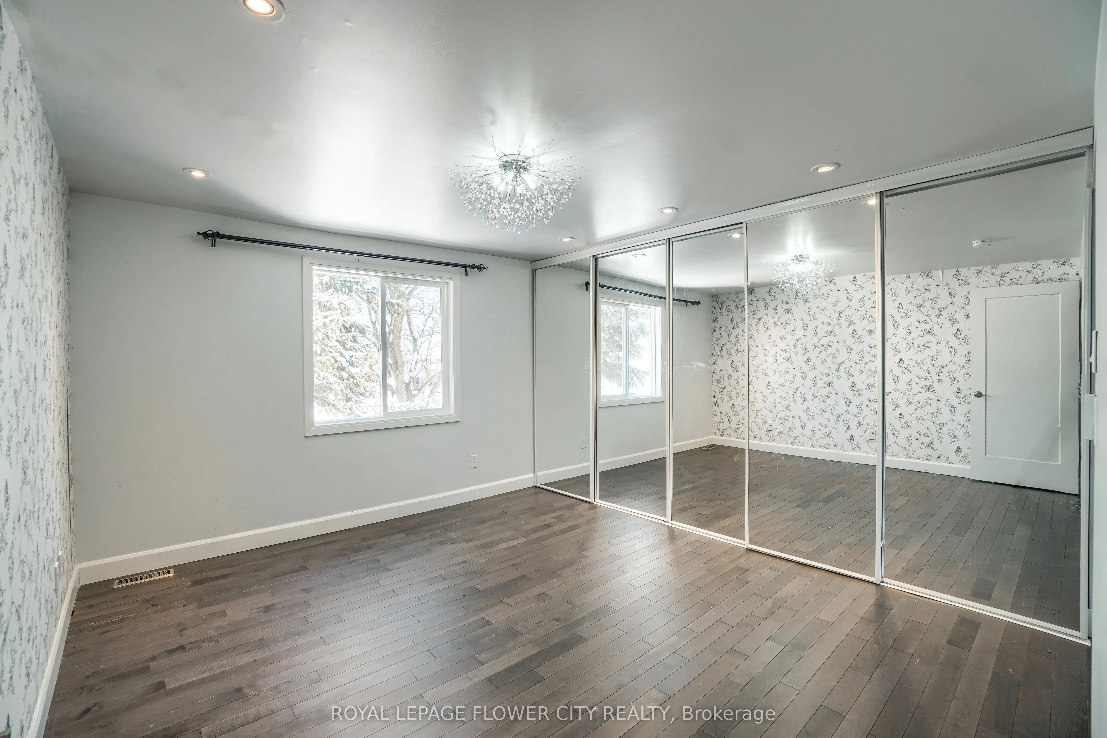 12 Gondola Crescent, #Main Floor