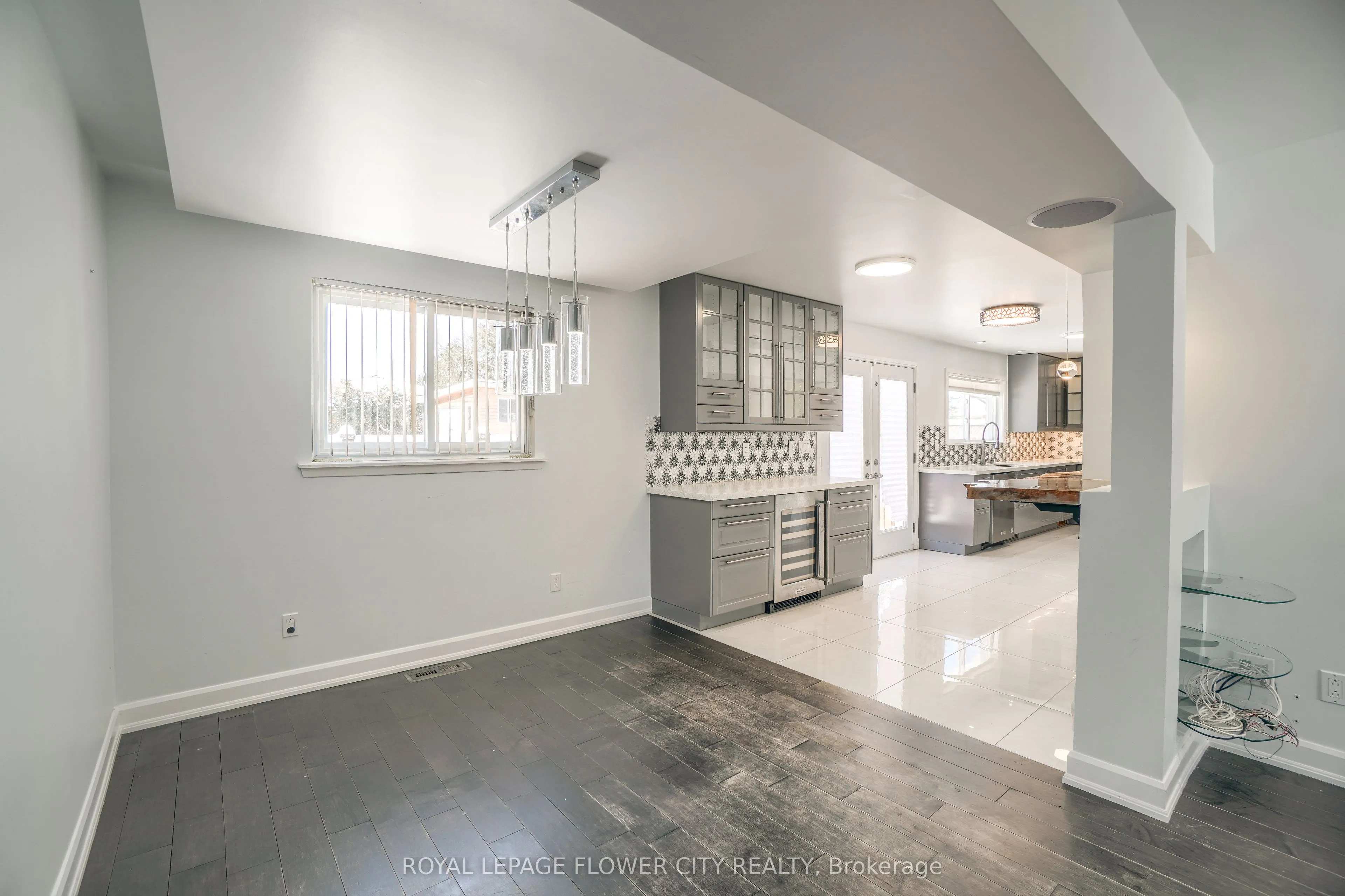 12 Gondola Crescent, #Main Floor