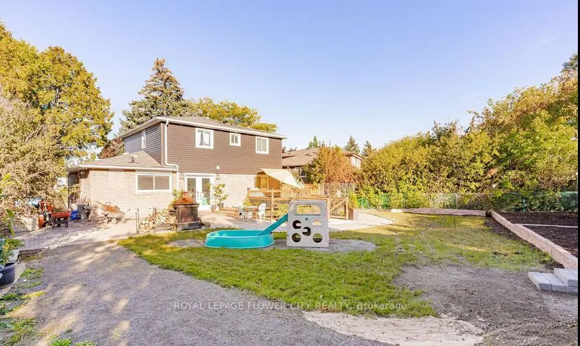 12 Gondola Crescent, #Main Floor