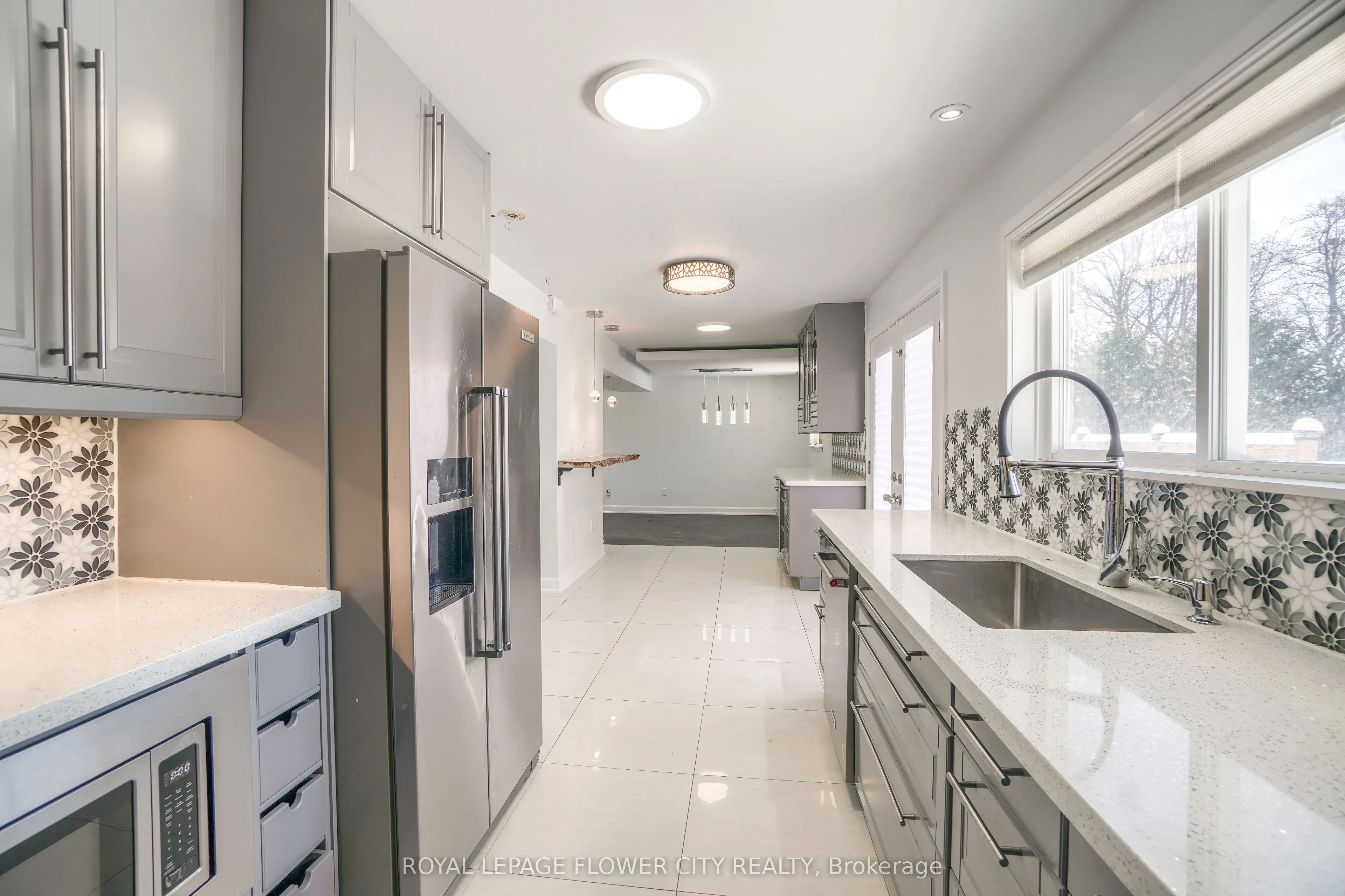 12 Gondola Crescent, #Main Floor