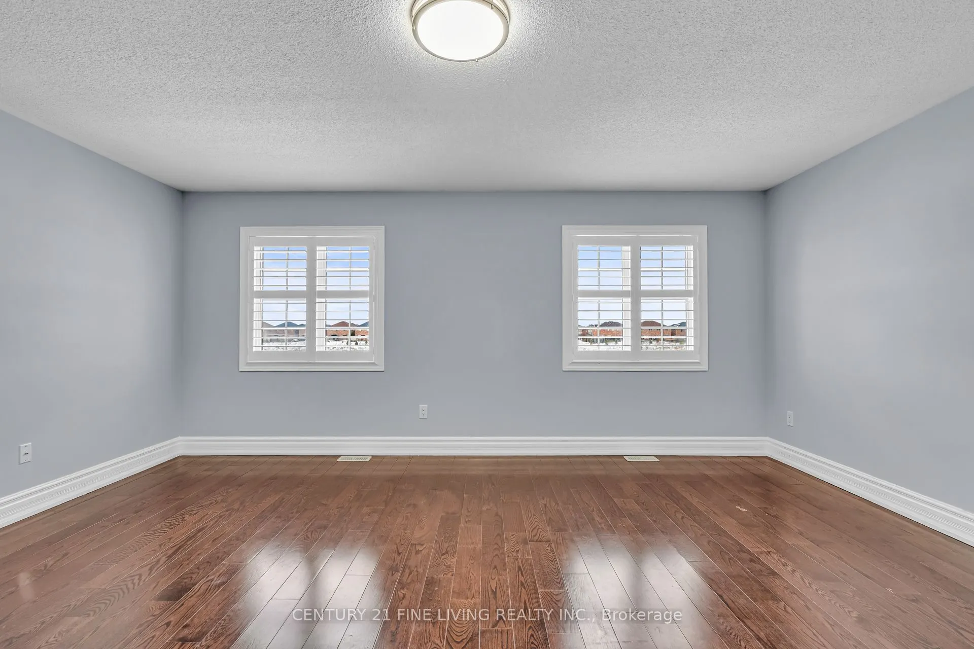 80 Hanbury Crescent