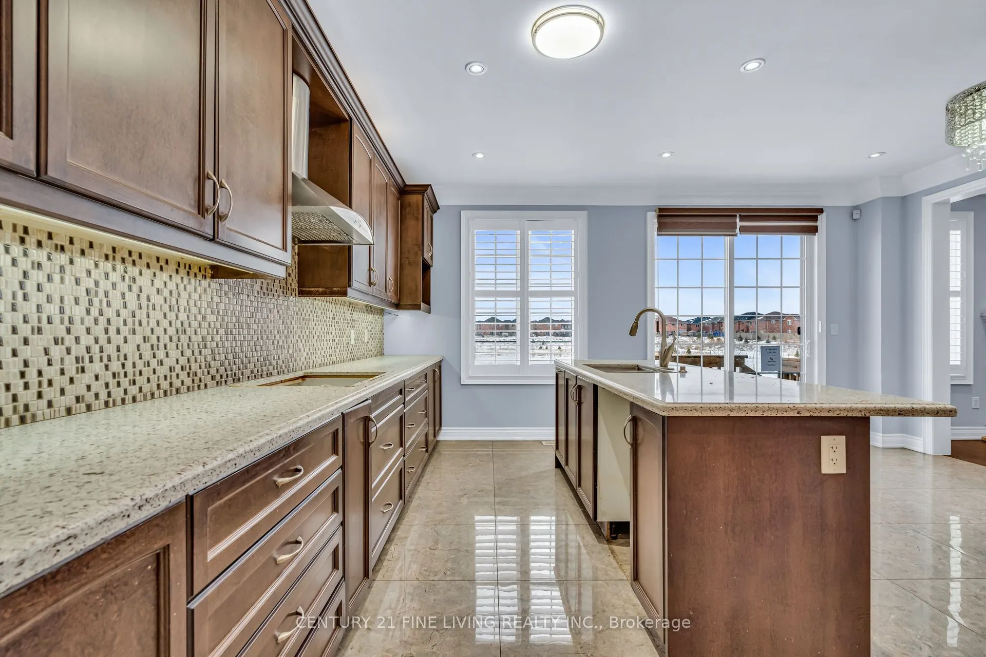 80 Hanbury Crescent
