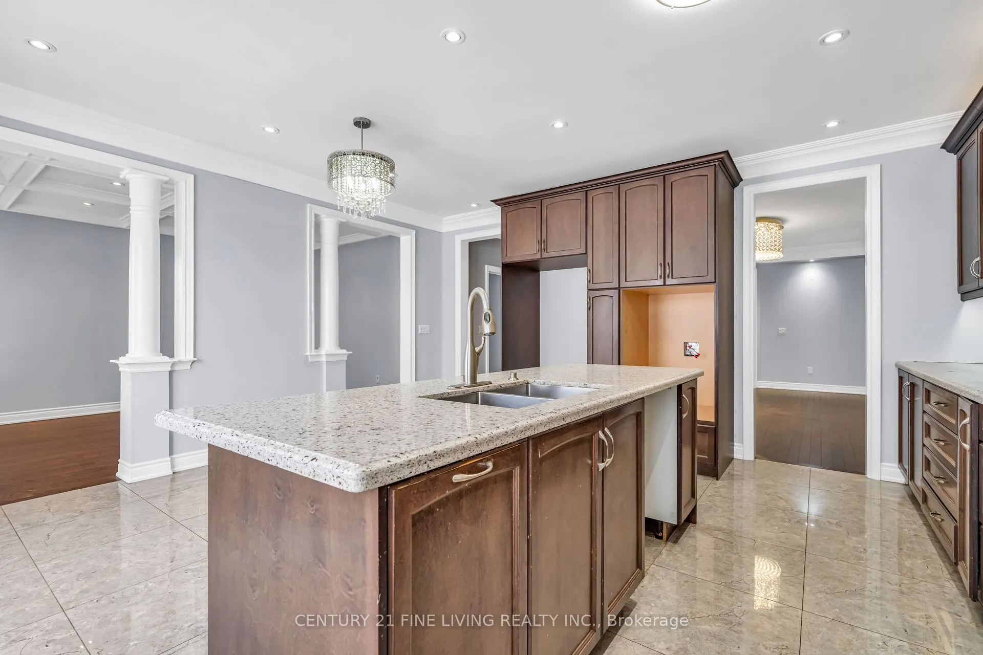 80 Hanbury Crescent