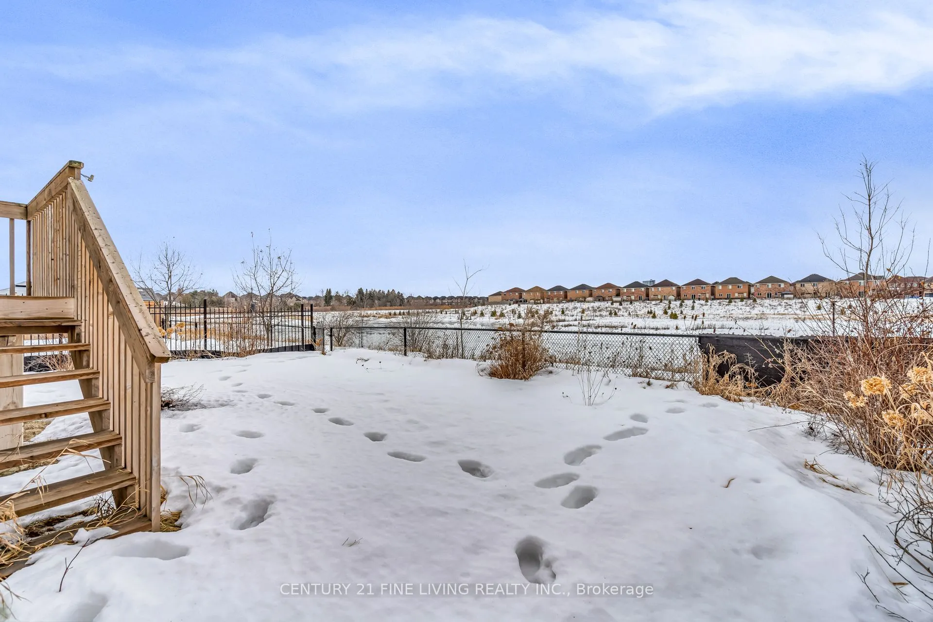 80 Hanbury Crescent