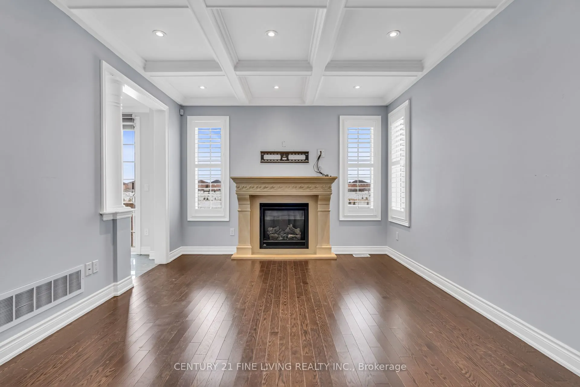 80 Hanbury Crescent