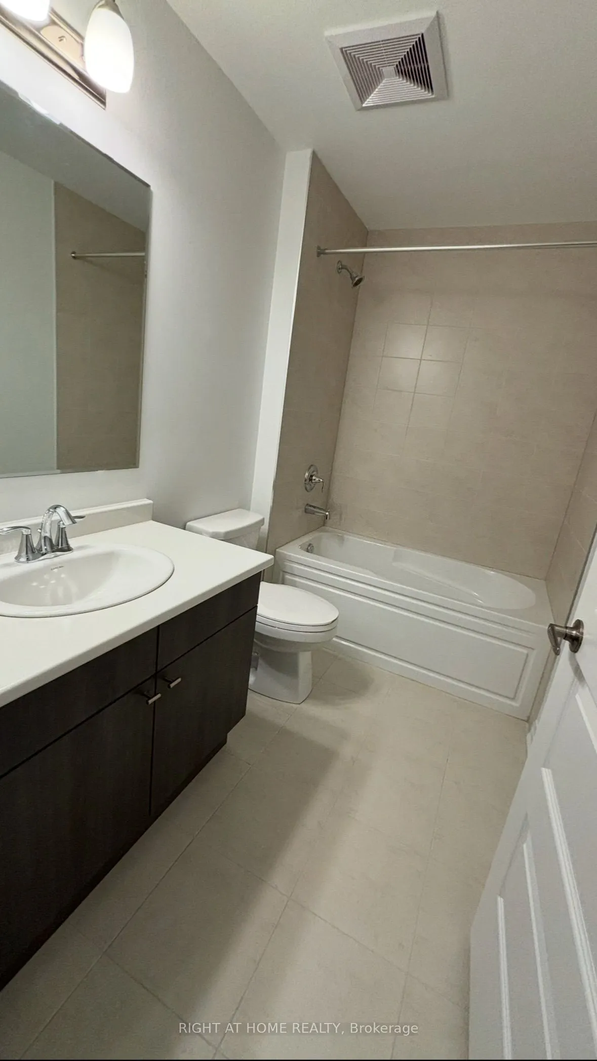 470 Gordon Krantz Avenue, #505
