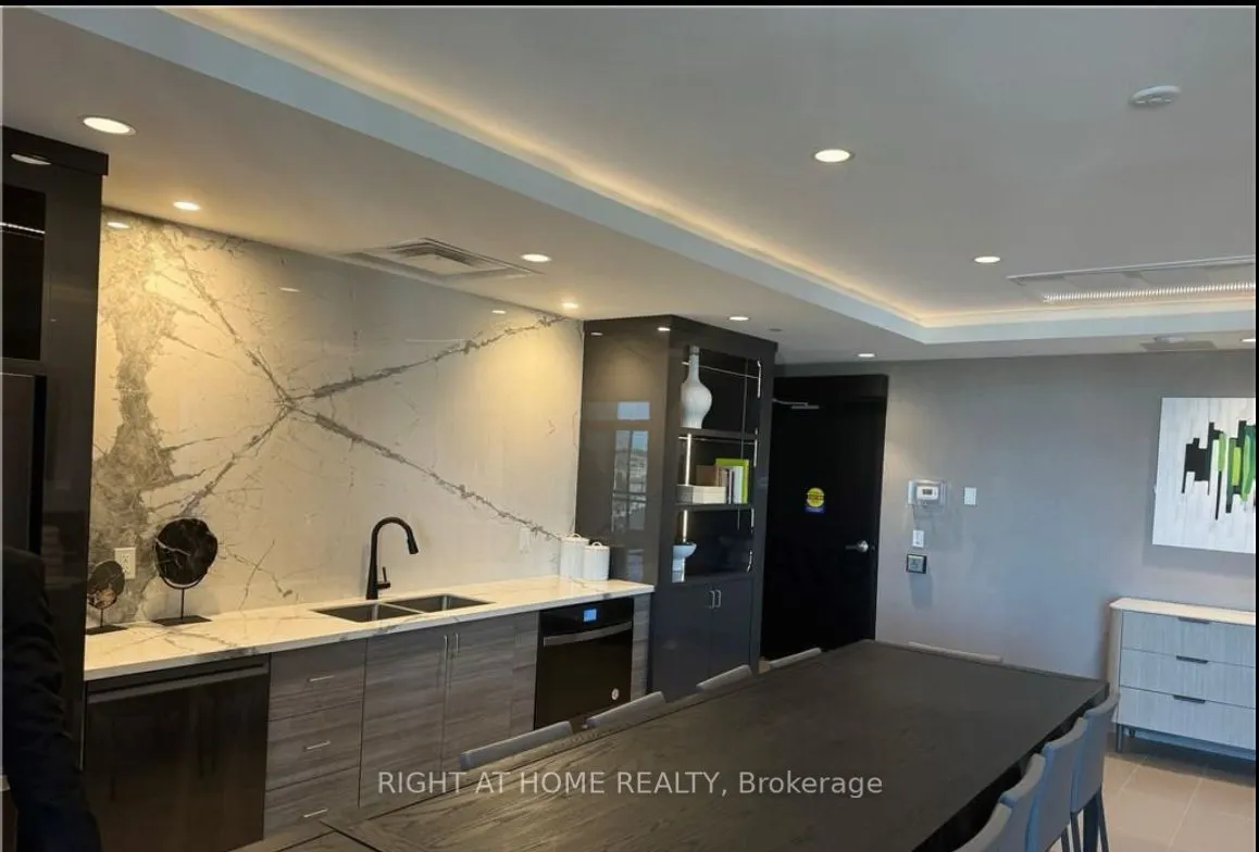 470 Gordon Krantz Avenue, #505