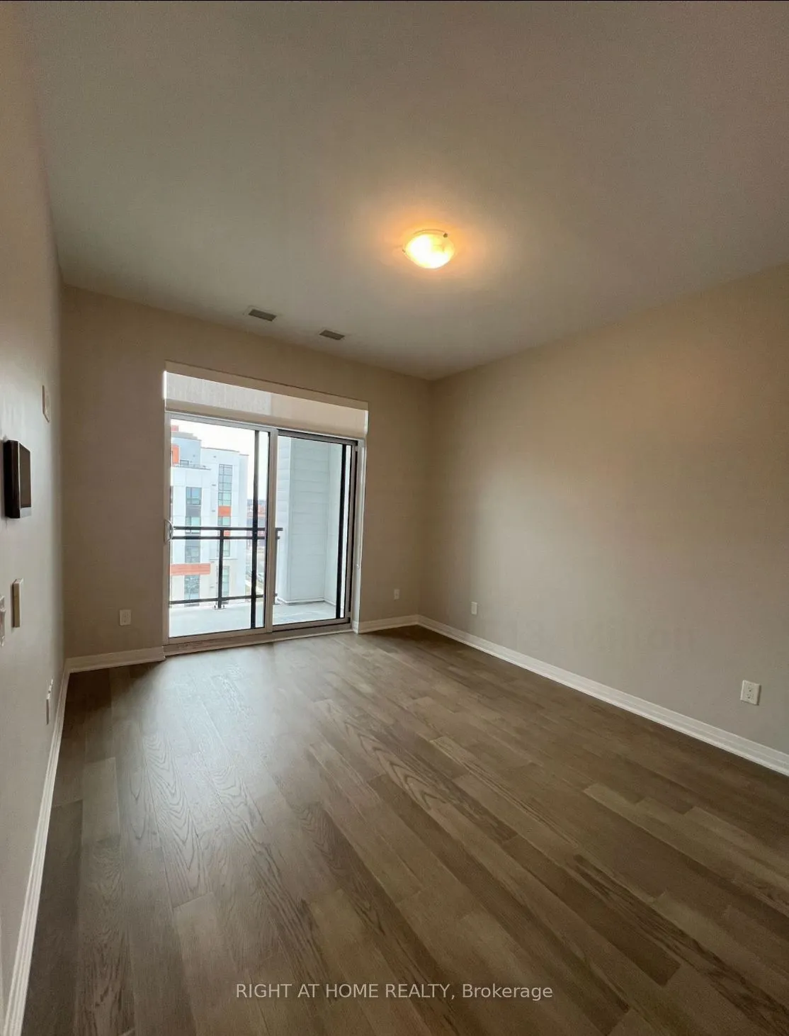 470 Gordon Krantz Avenue, #505