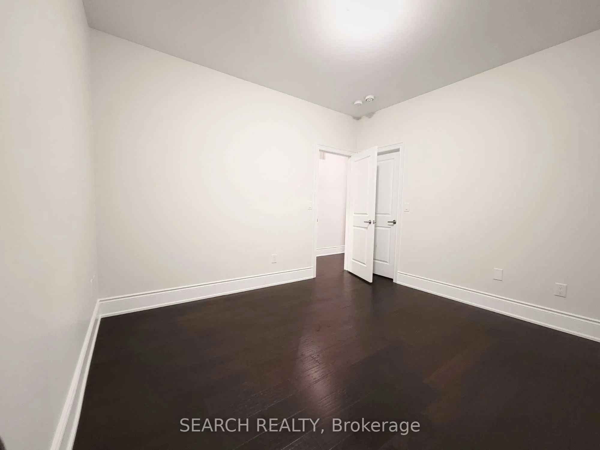 3045 Post Road