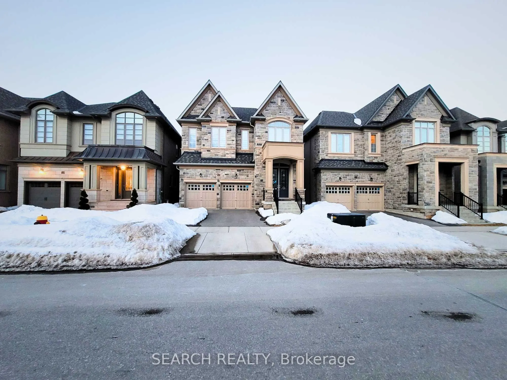 3045 Post Road