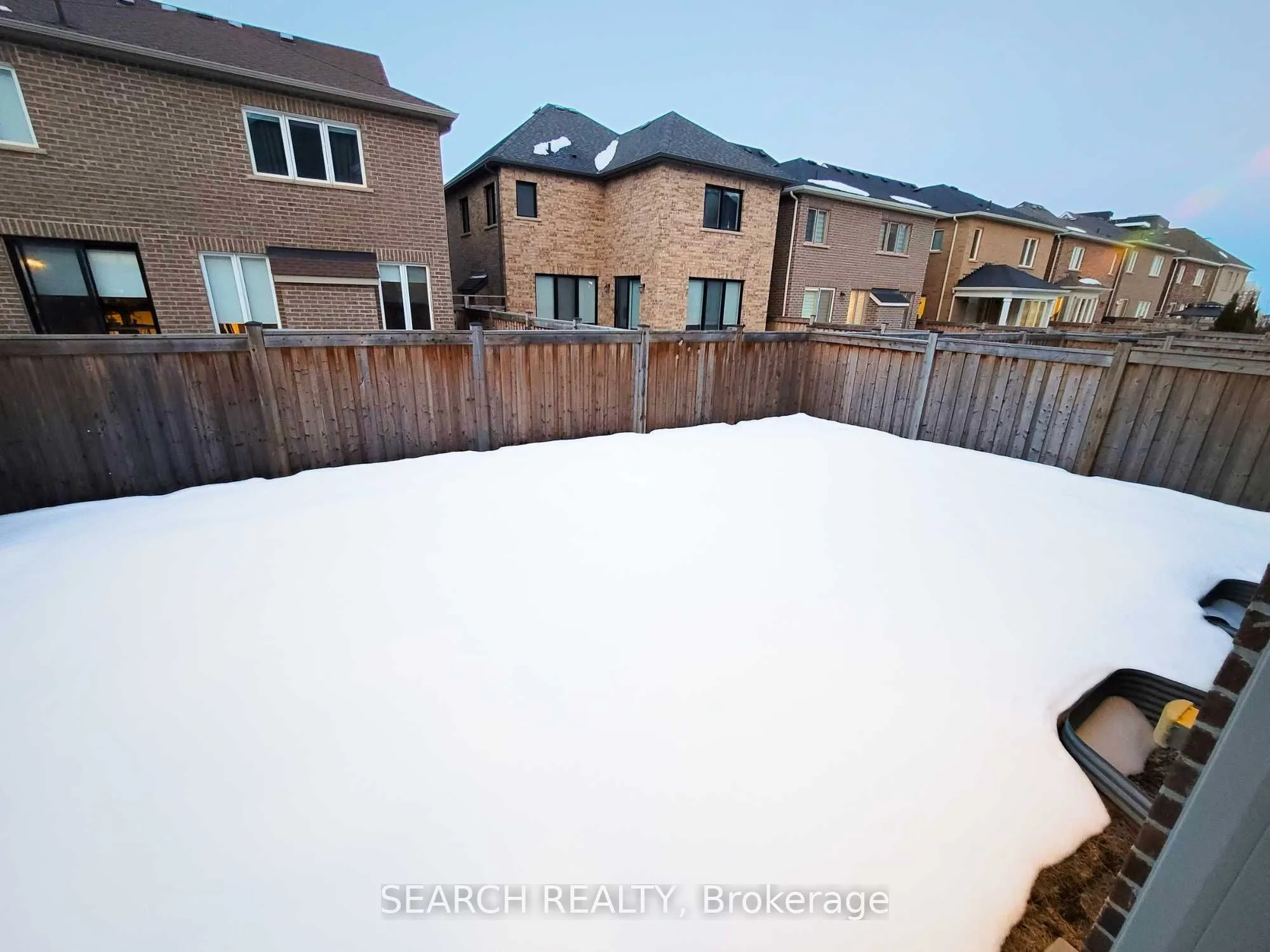 3045 Post Road