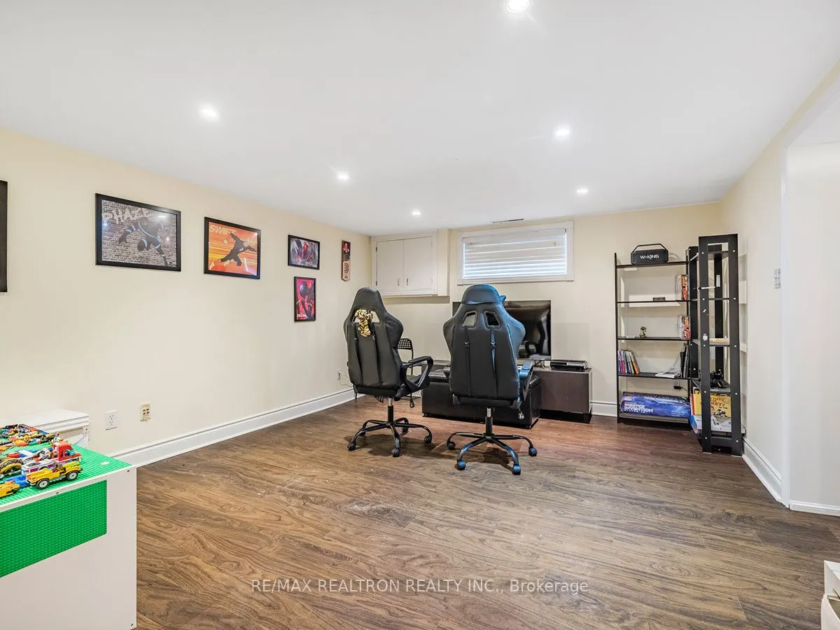 26 Eriksdale Road