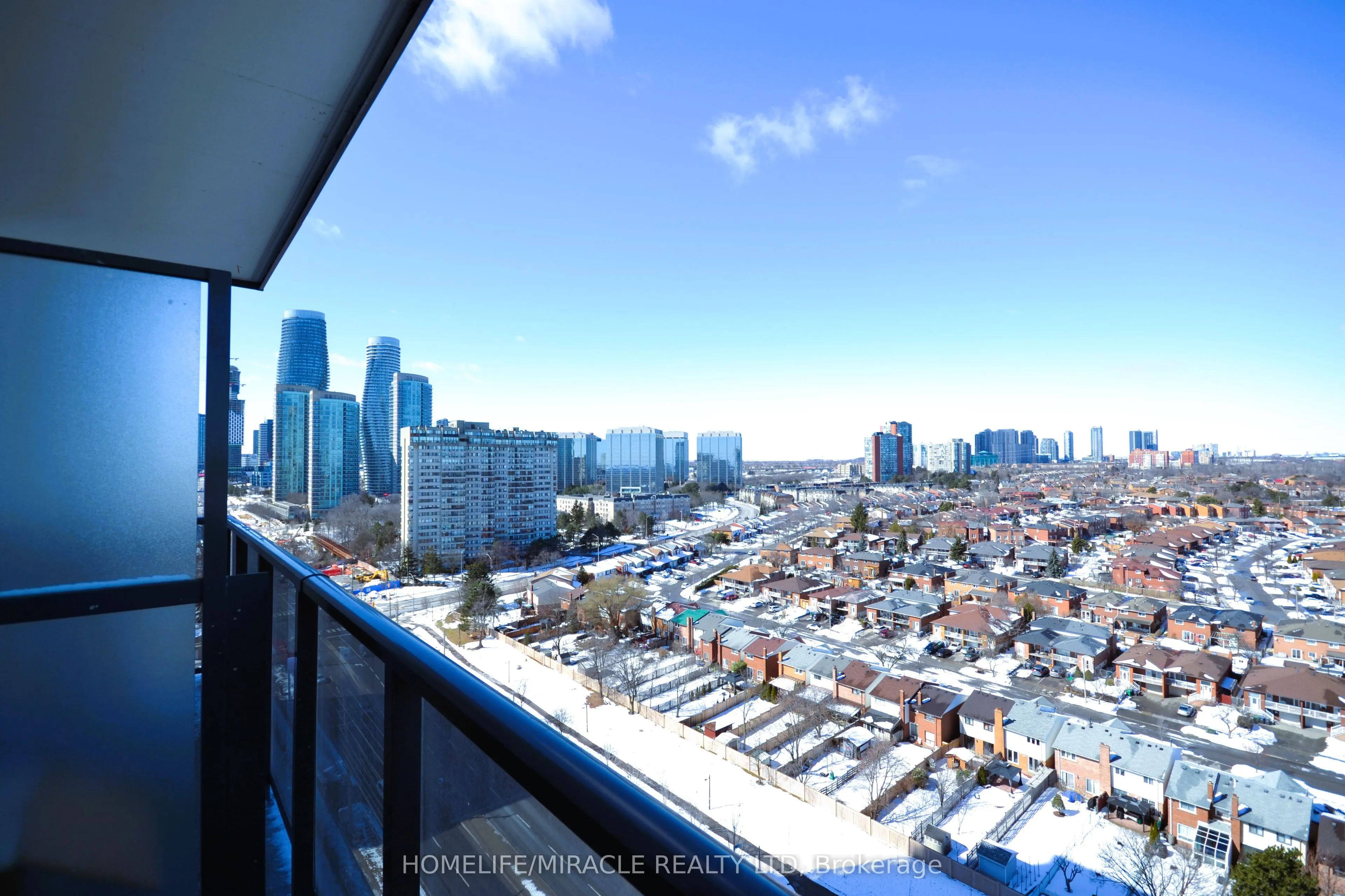 204 Burnhamthorpe Road E, #1506