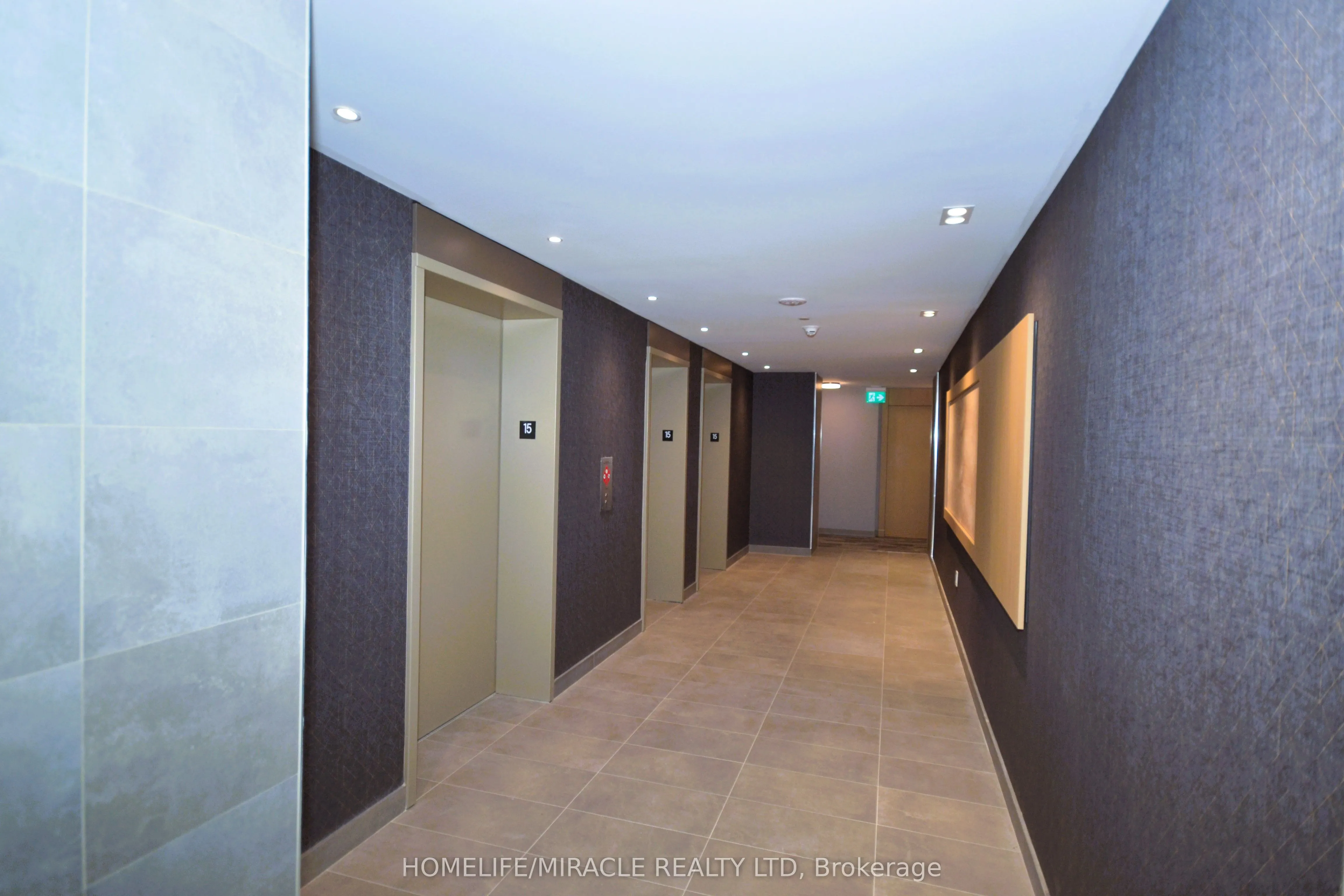 204 Burnhamthorpe Road E, #1506