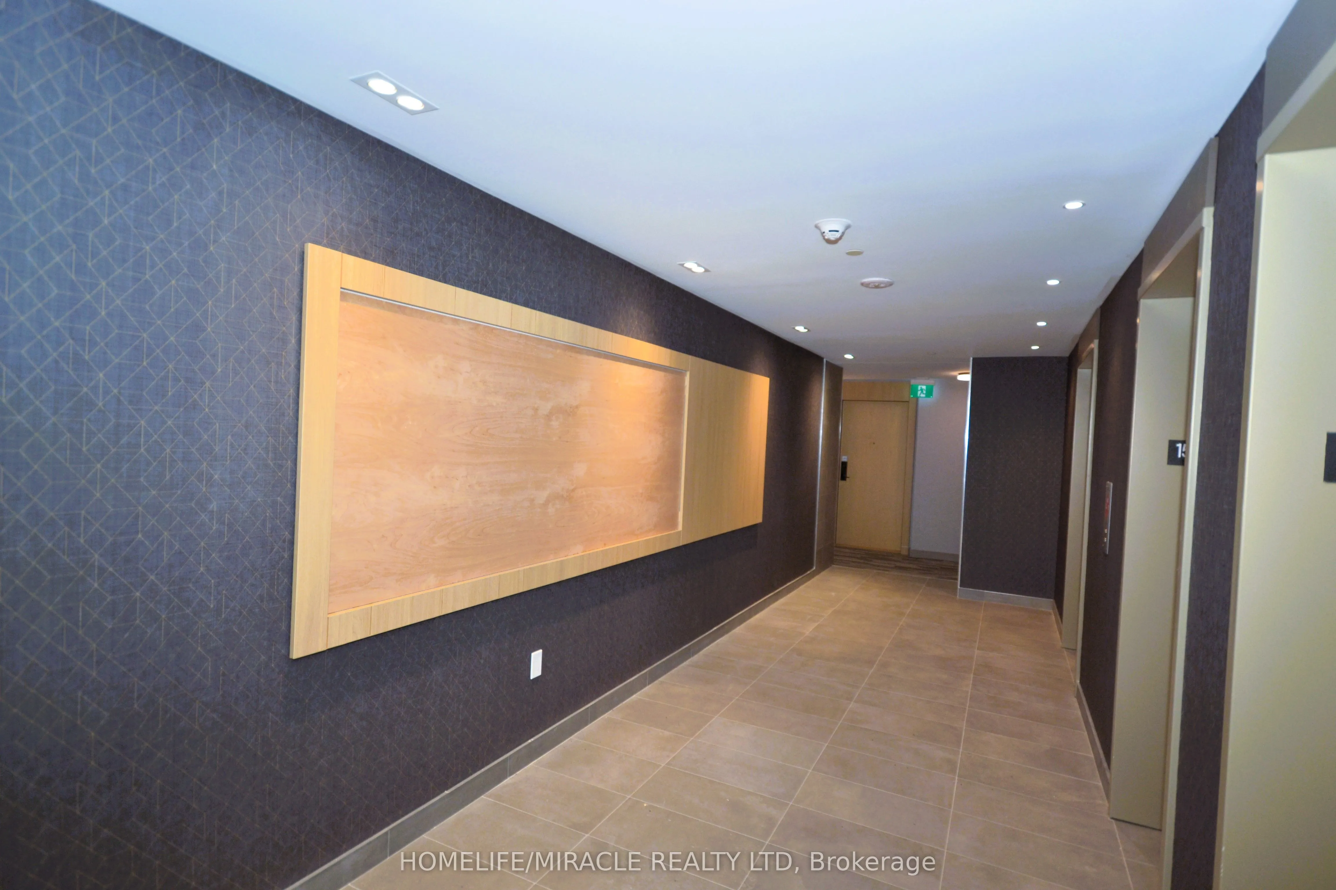 204 Burnhamthorpe Road E, #1506