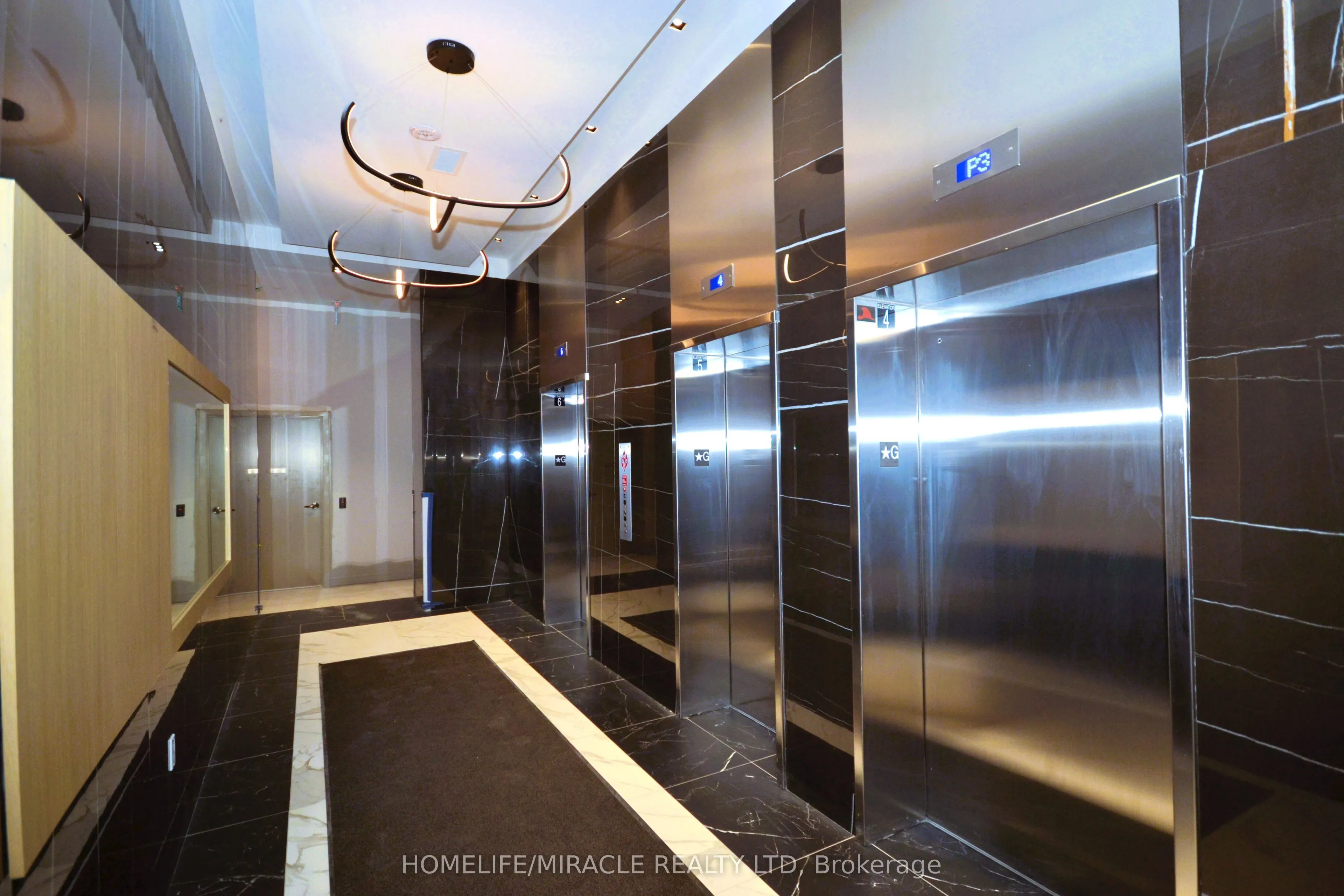 204 Burnhamthorpe Road E, #1506