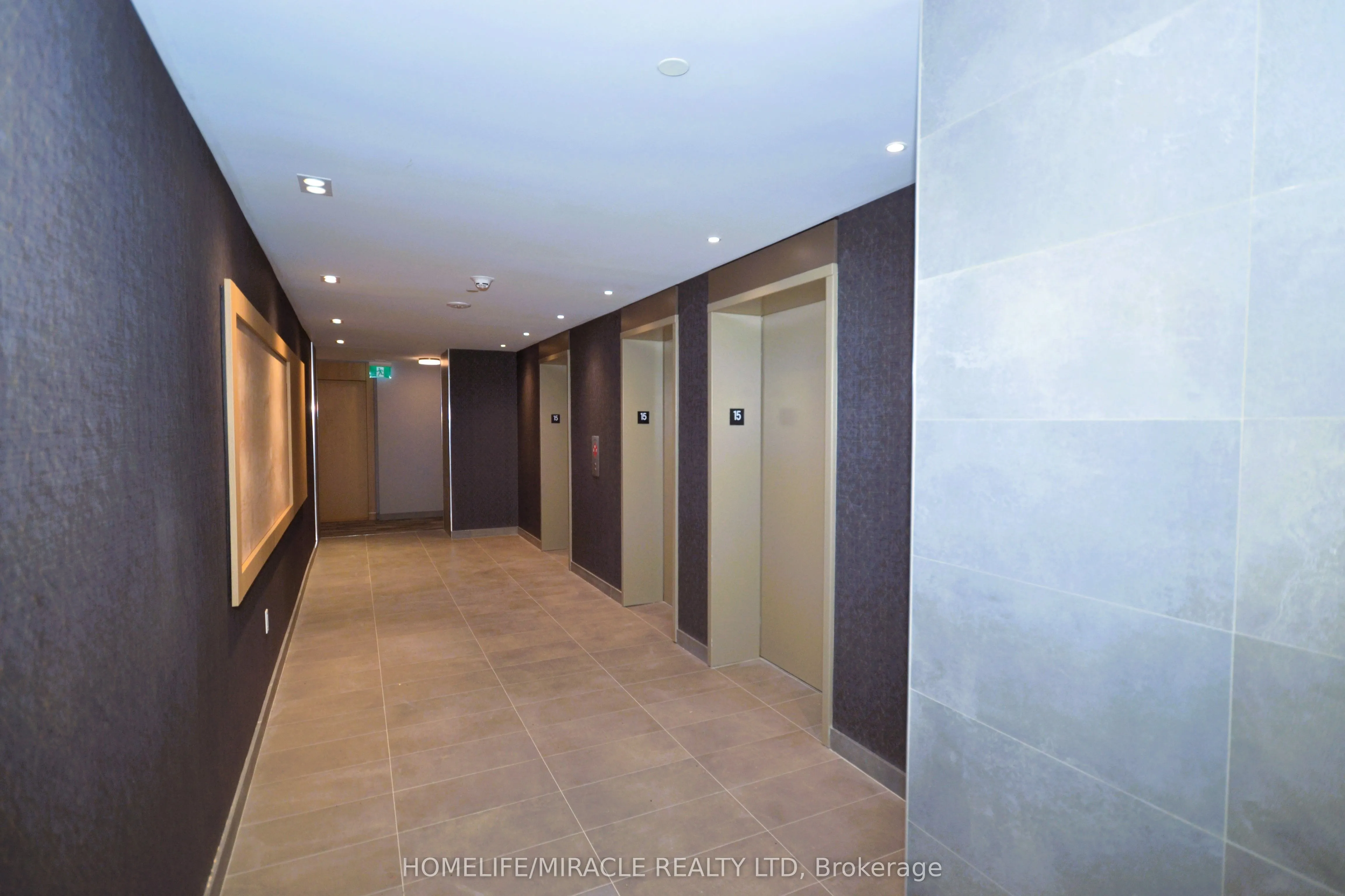 204 Burnhamthorpe Road E, #1506