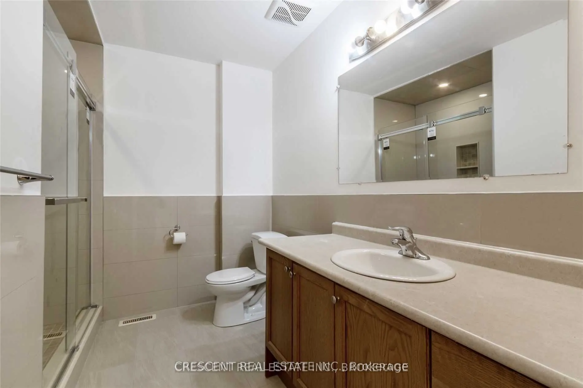 4036 Dunmow Crescent, #Upper