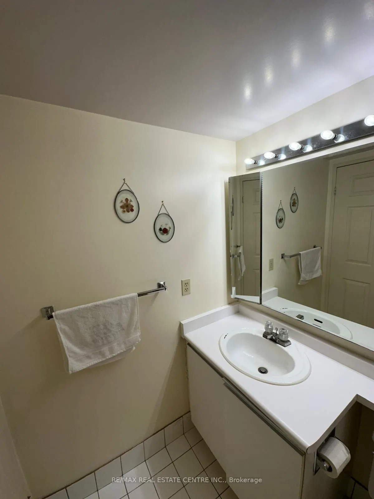 335 Webb Drive, #702