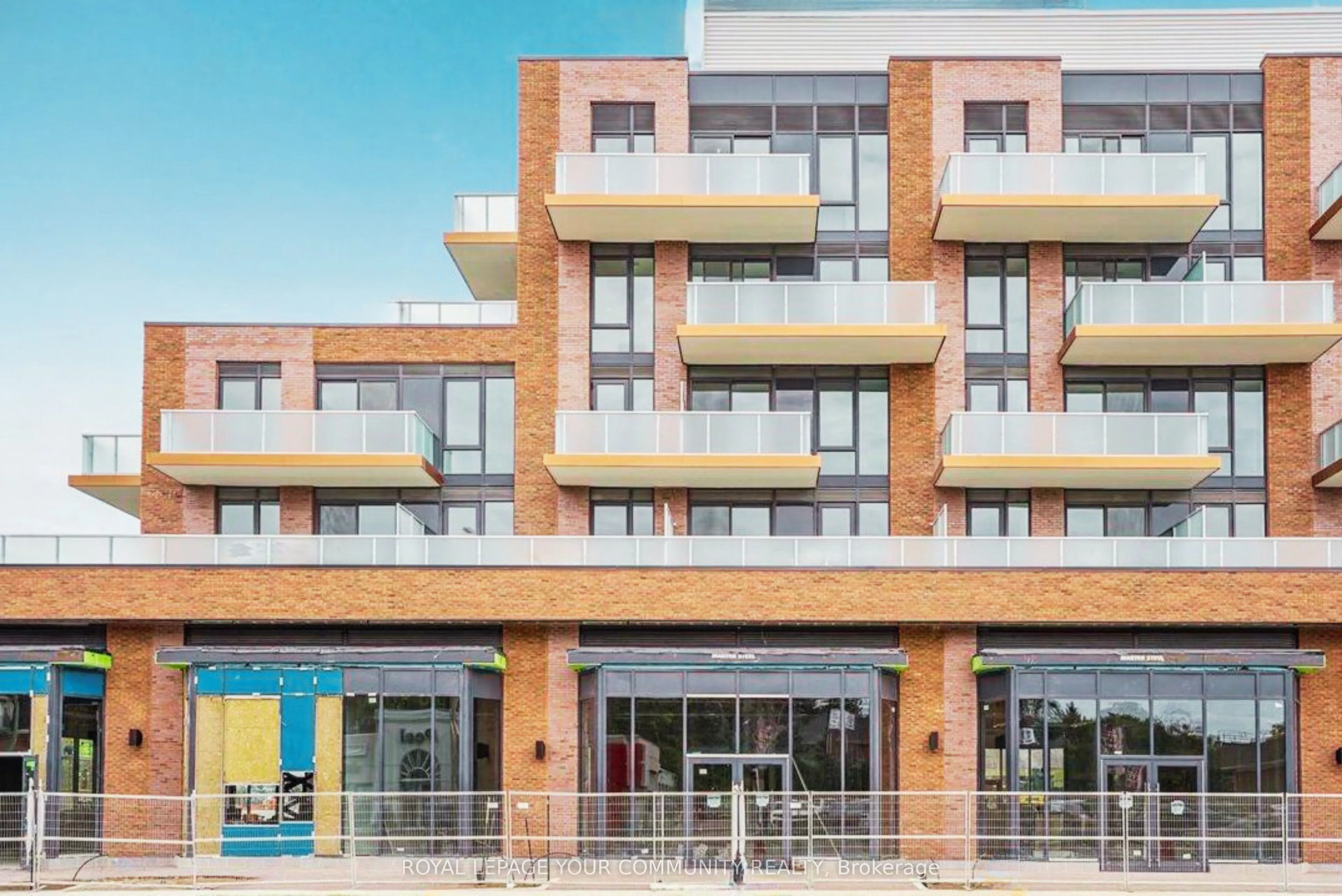 215 Lakeshore Road W, #214
