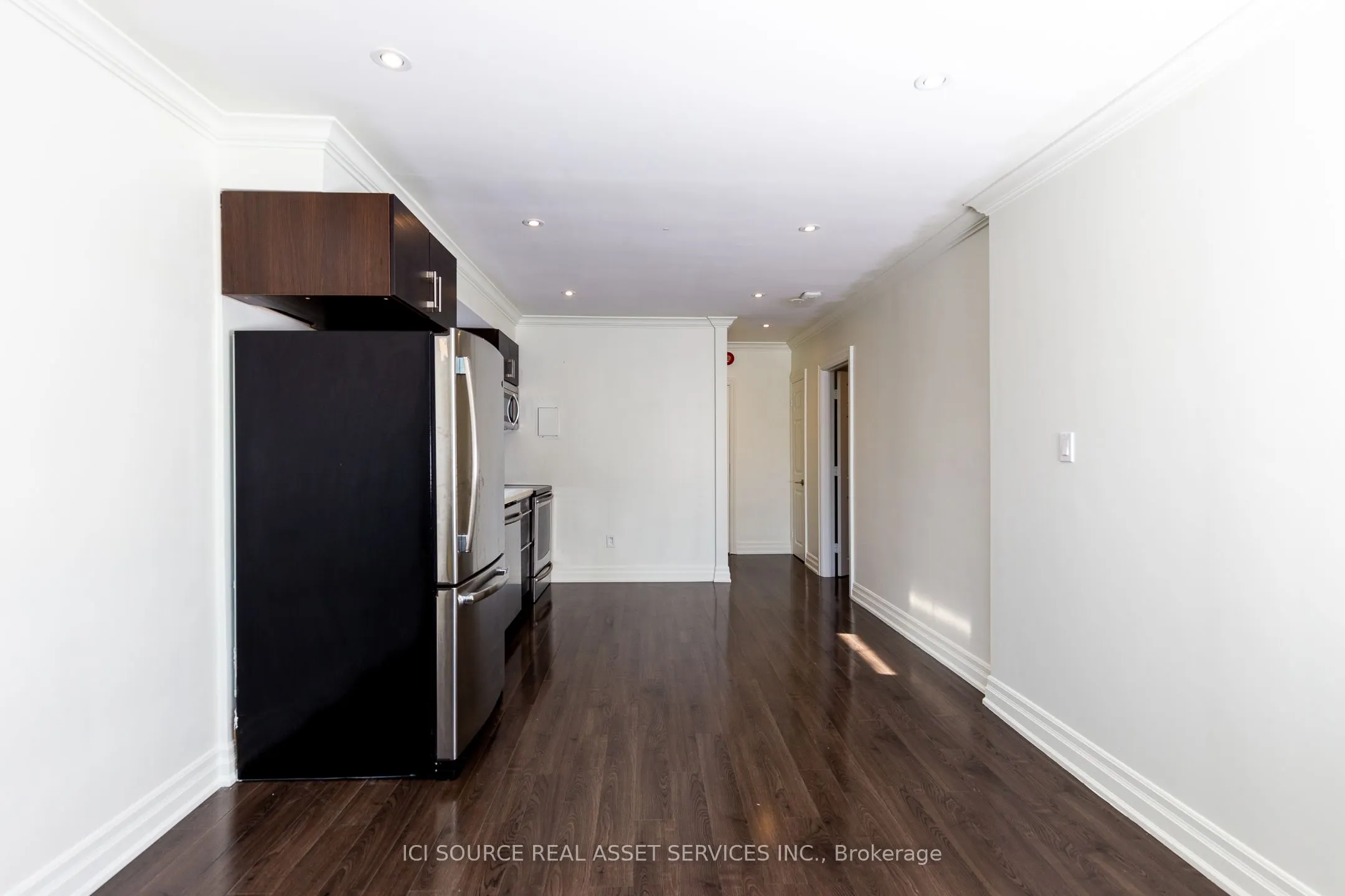 253 Lakeshore Road E, #C
