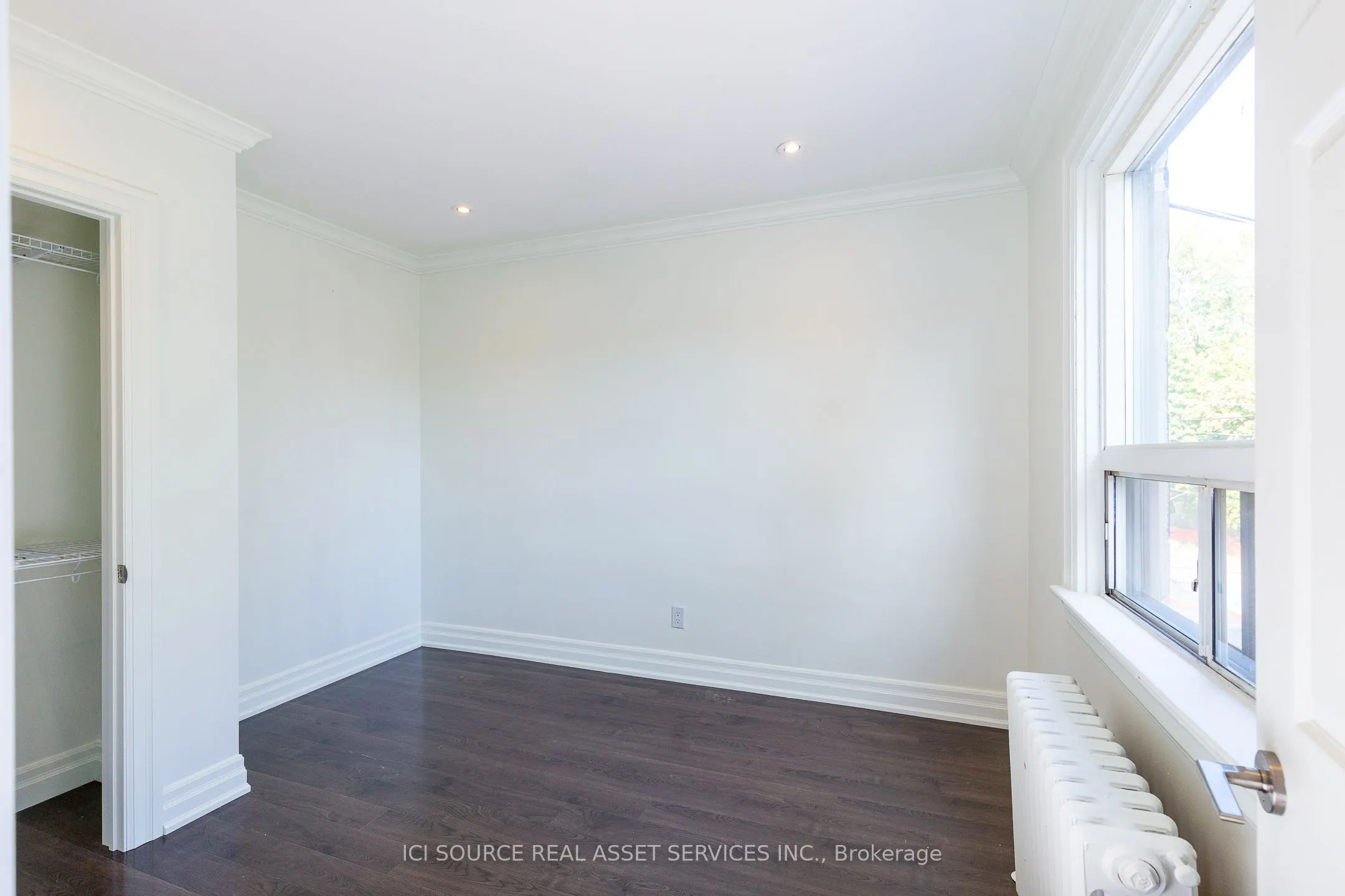 253 Lakeshore Road E, #C