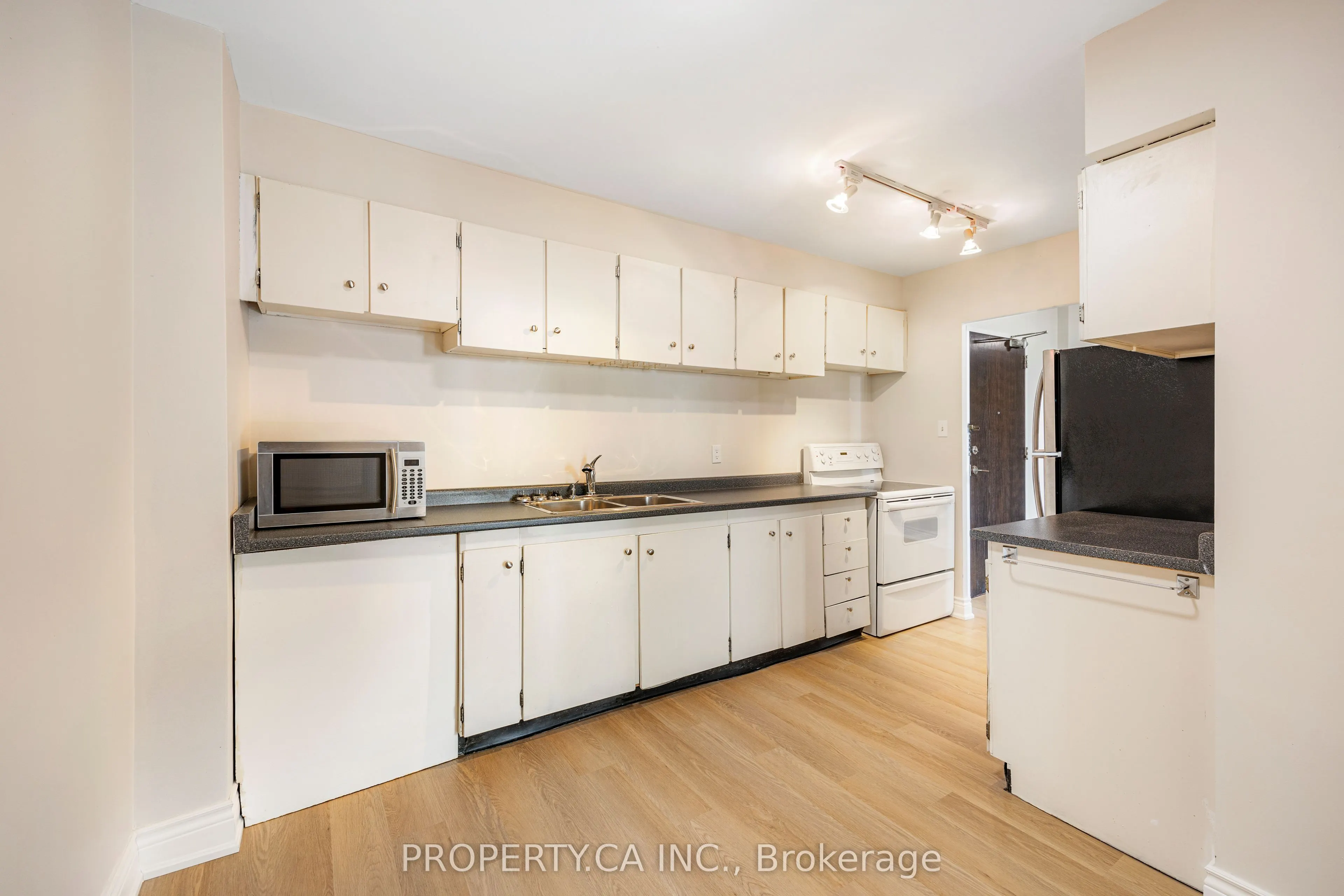716 The West Mall, #1107
