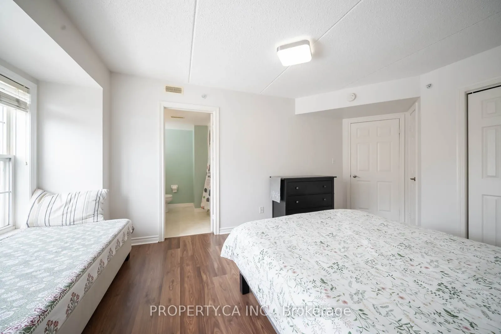 1450 Bishops Gate, #302