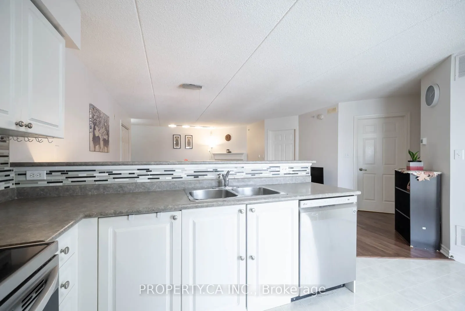 1450 Bishops Gate, #302