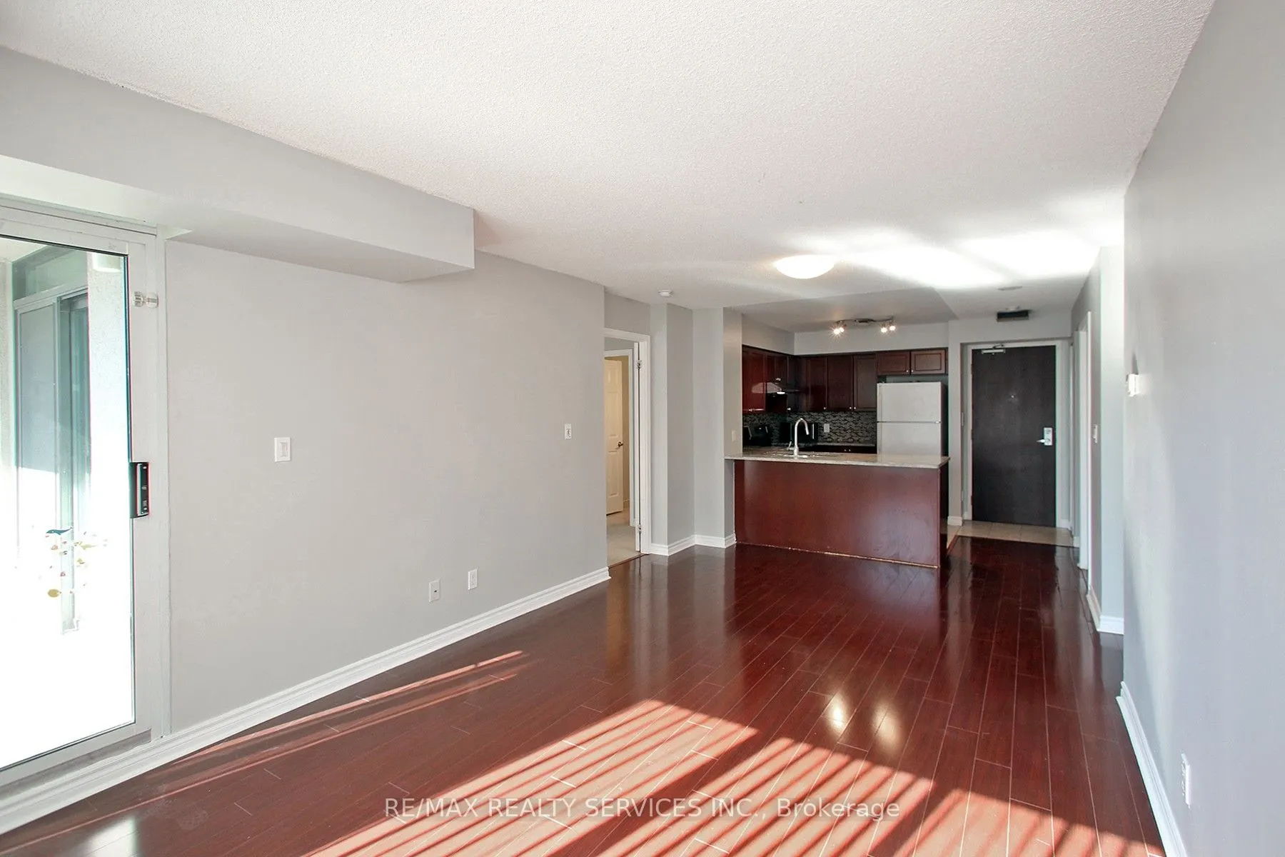 335 Rathburn Road W, #2007
