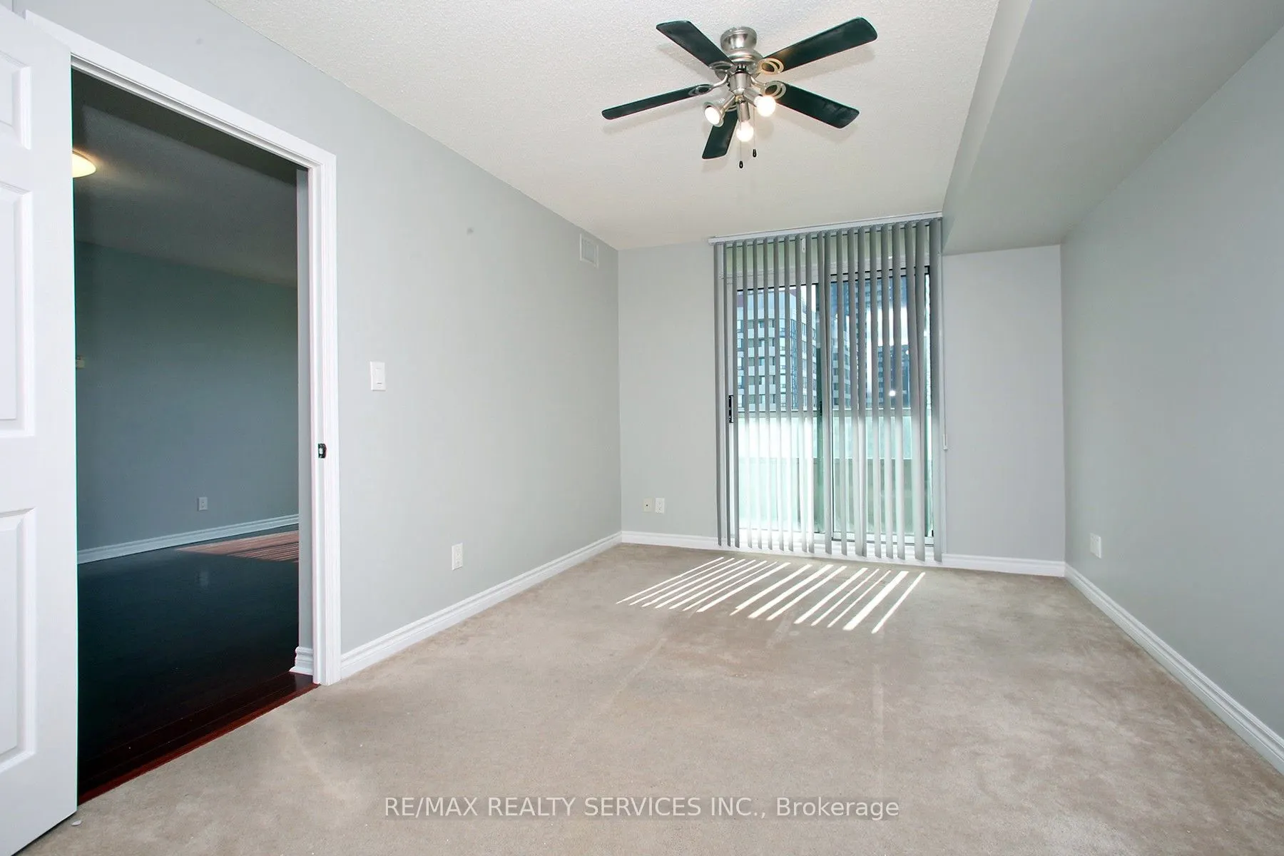 335 Rathburn Road W, #2007