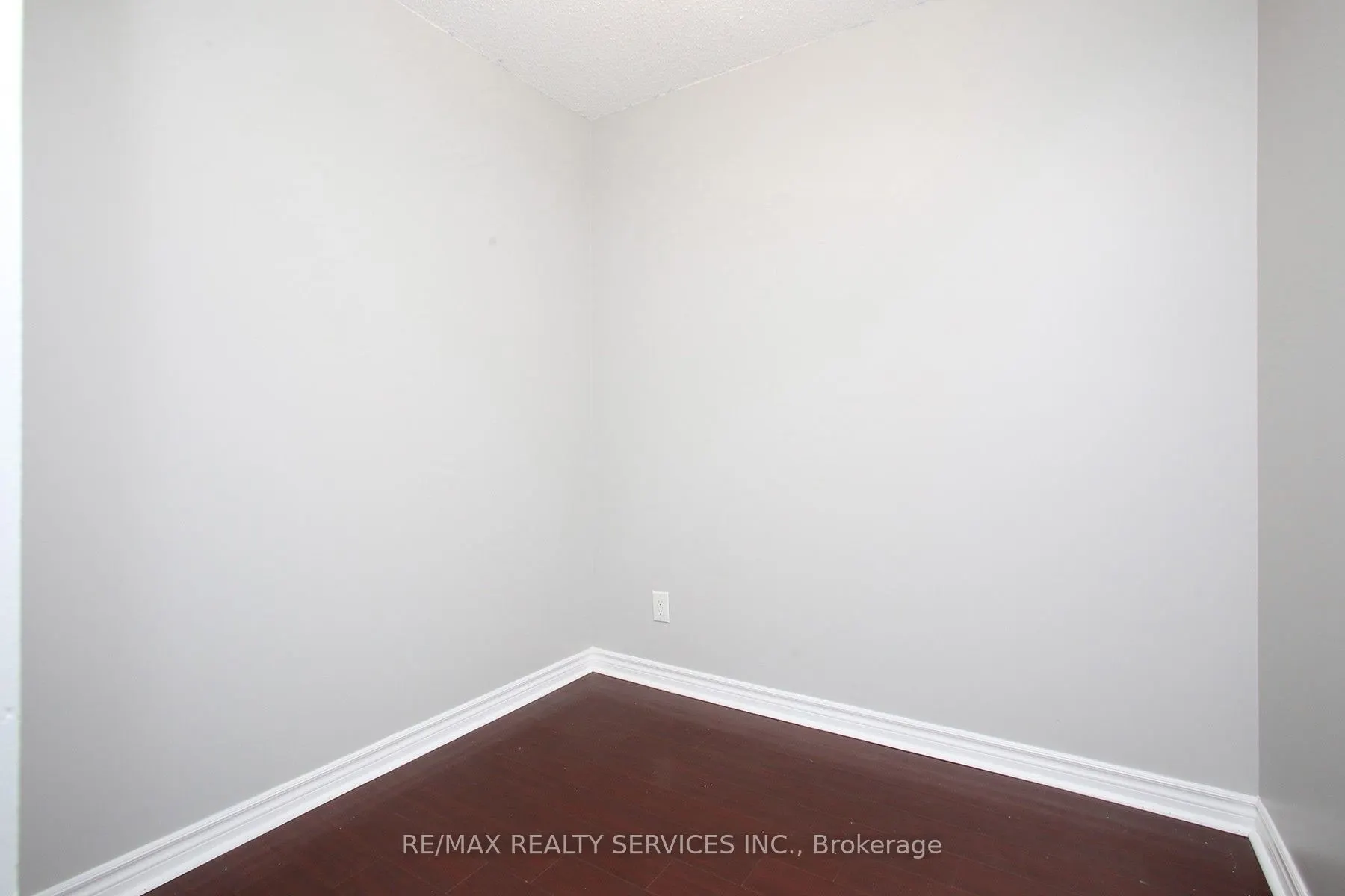335 Rathburn Road W, #2007