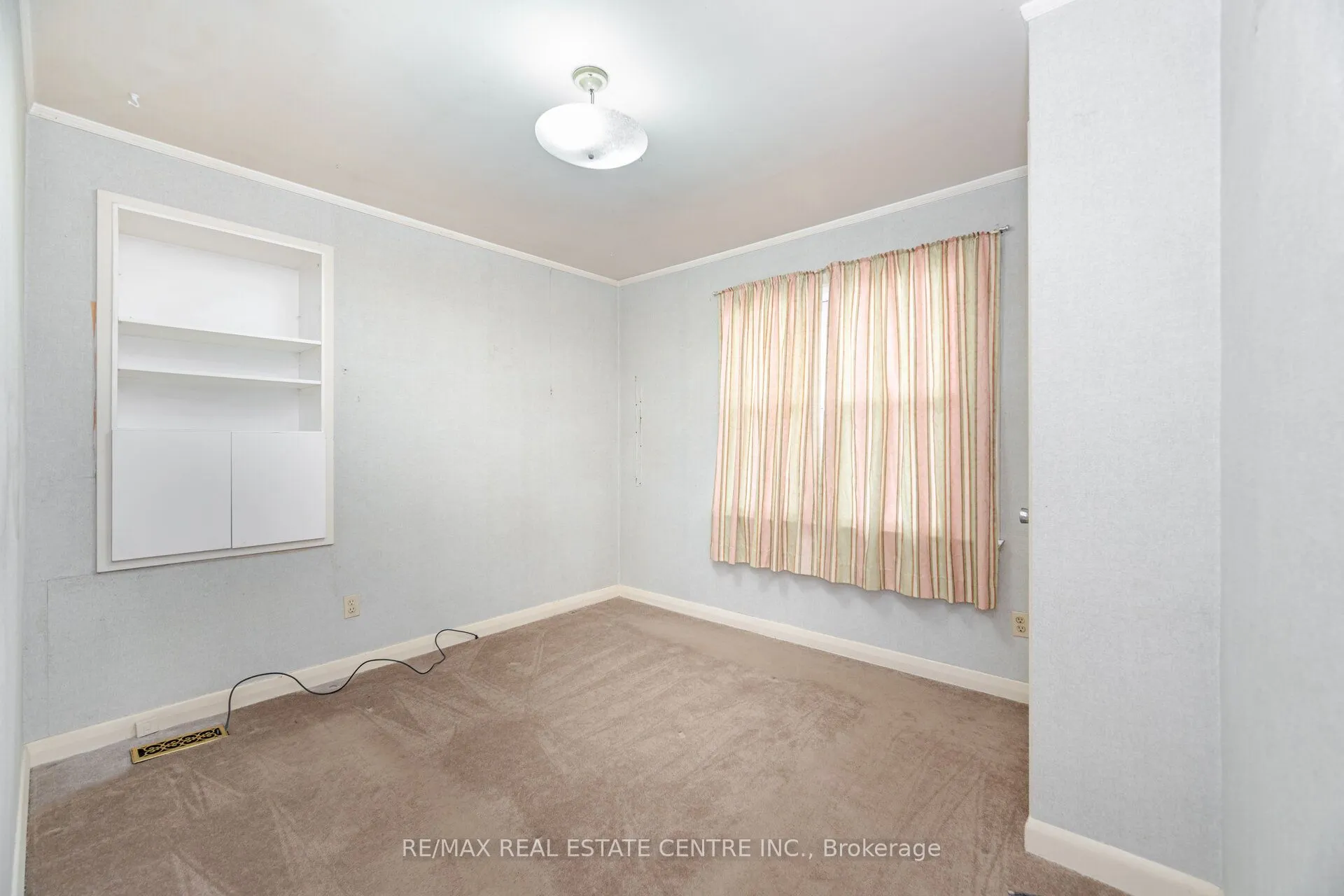 340 Main Street E, #Ground Floor Apartment