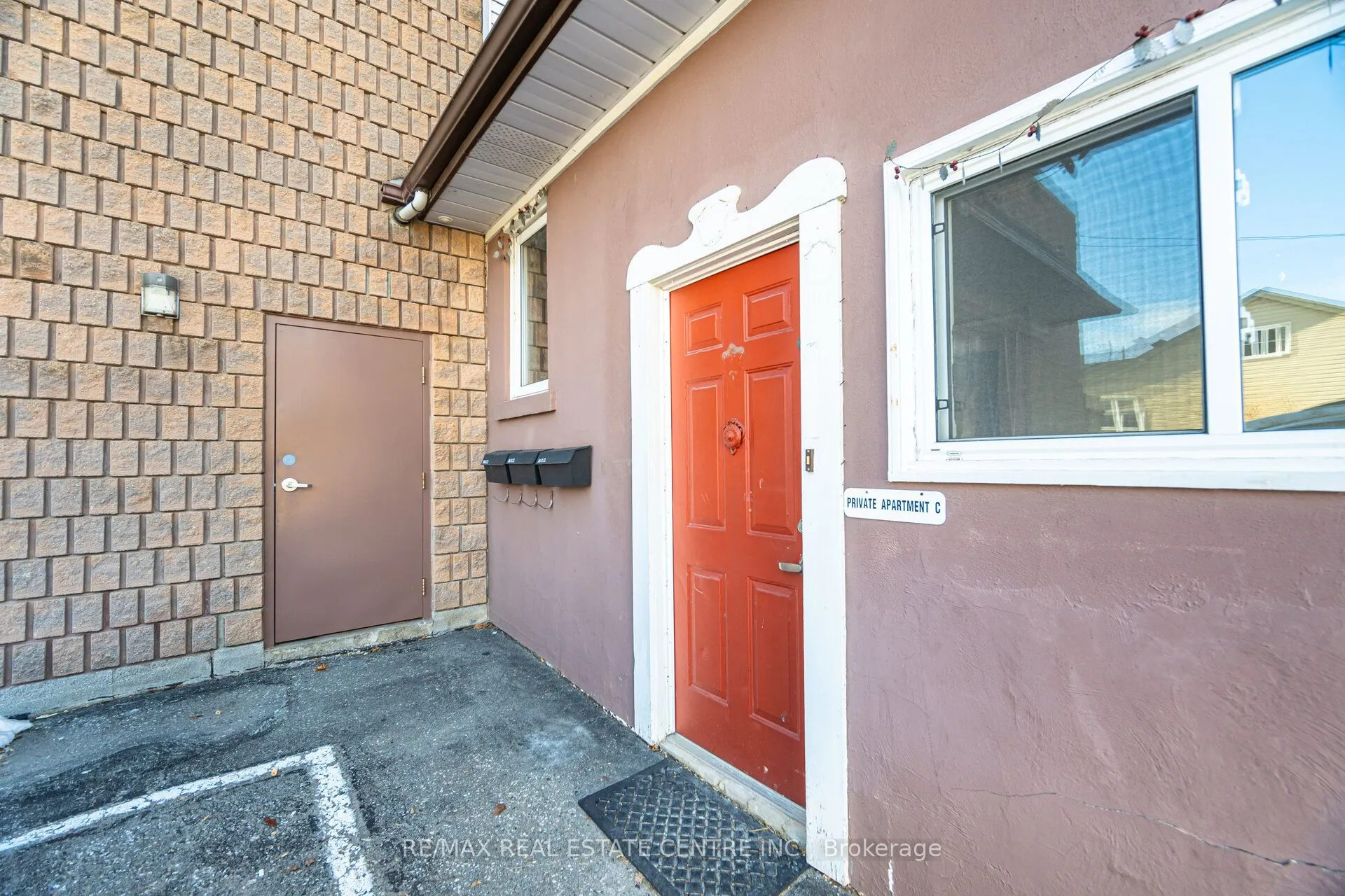 340 Main Street E, #Ground Floor Apartment