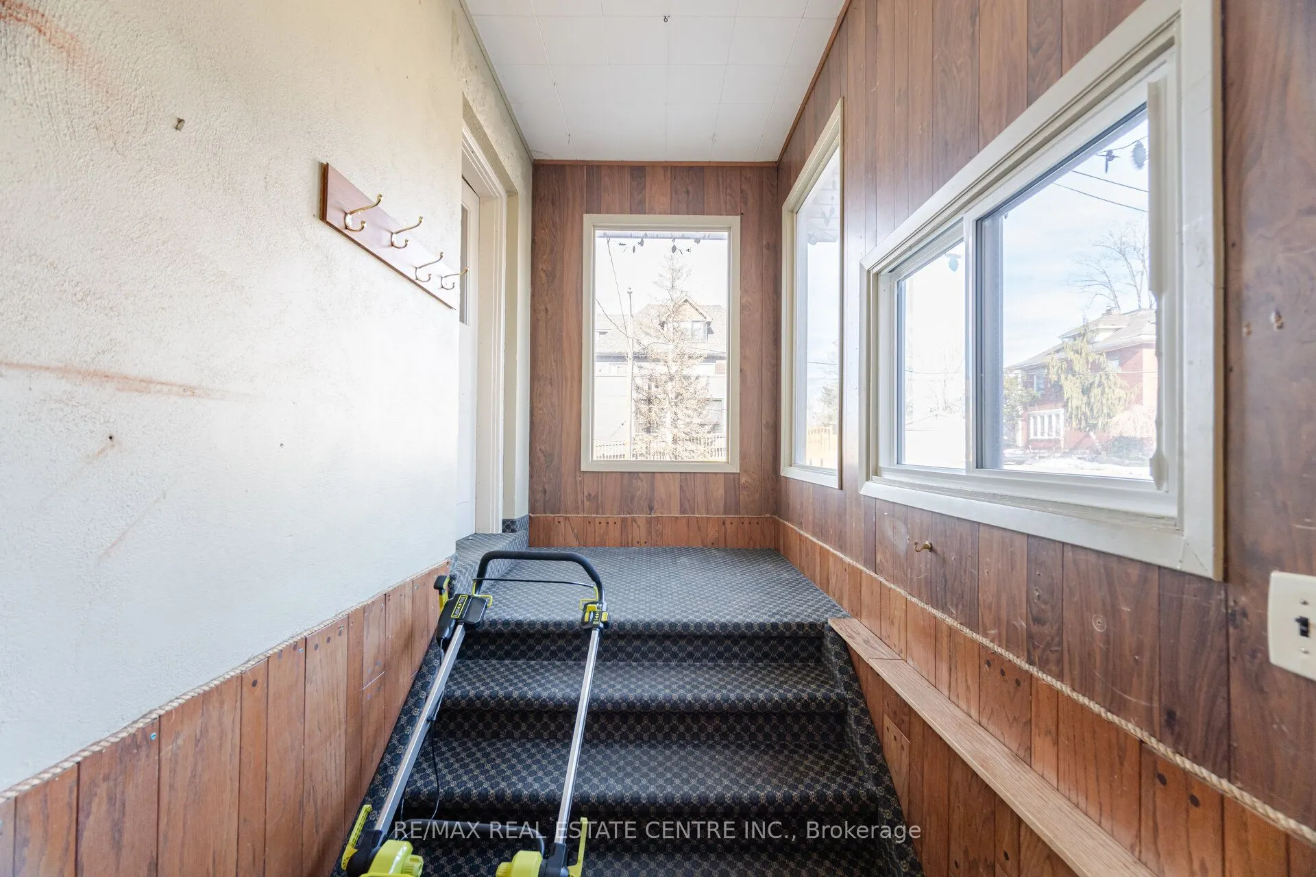 340 Main Street E, #Ground Floor Apartment
