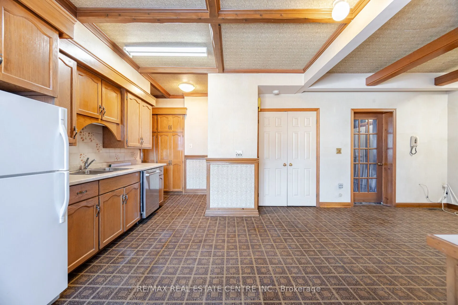 340 Main Street E, #Ground Floor Apartment