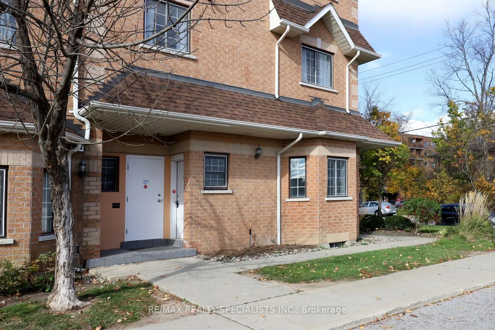 98 William Street, #101