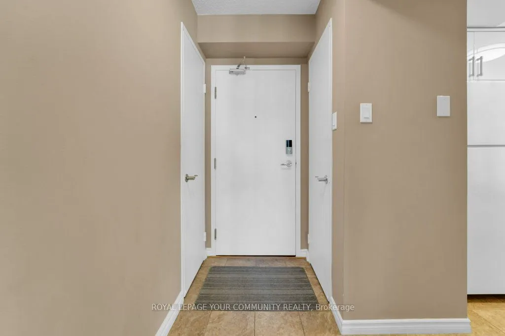 75 King Street E, #807