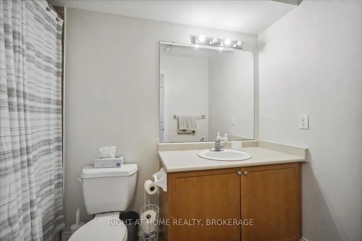 124 Lakeshore Road W
