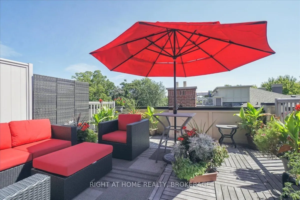 124 Lakeshore Road W