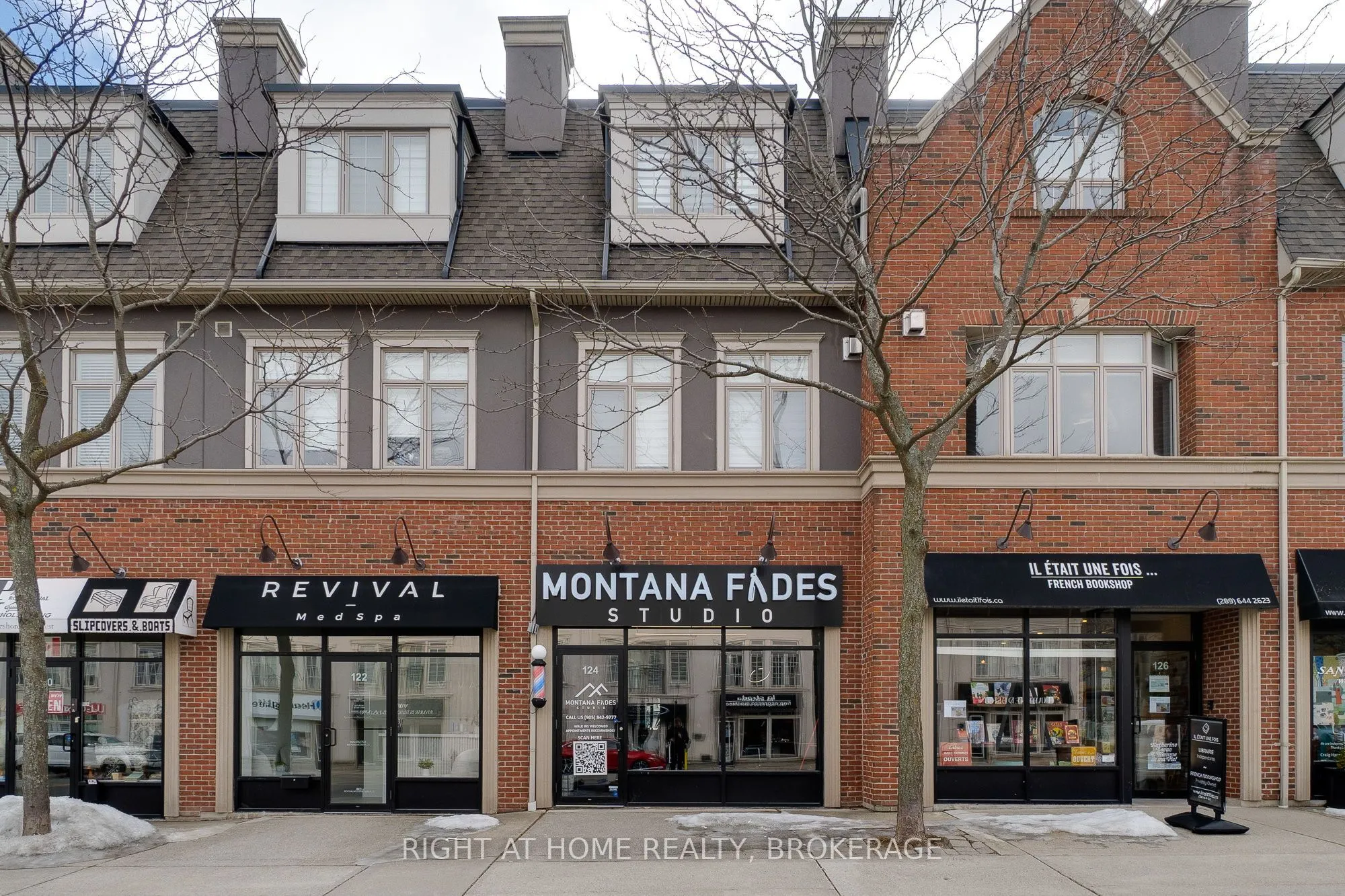124 Lakeshore Road W