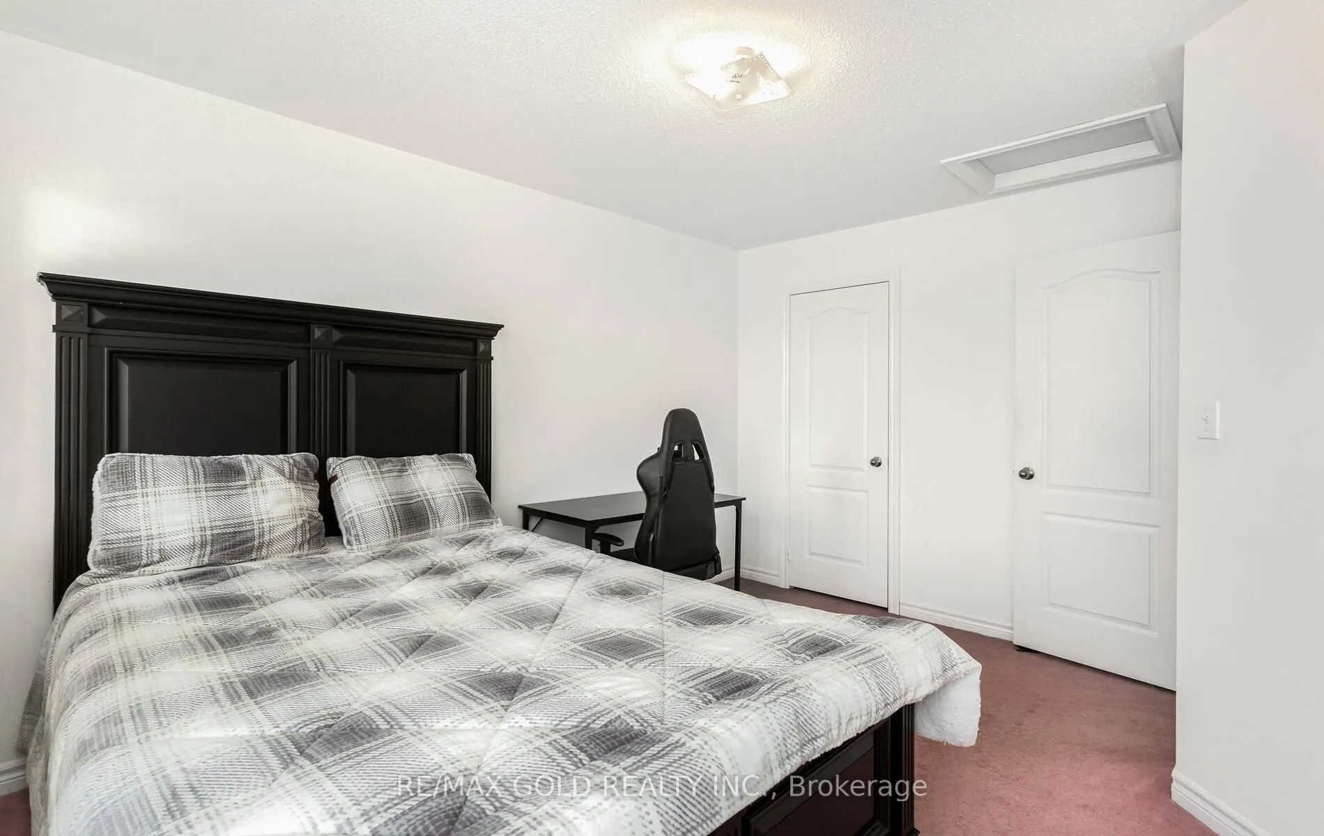 527 Fernforest Drive